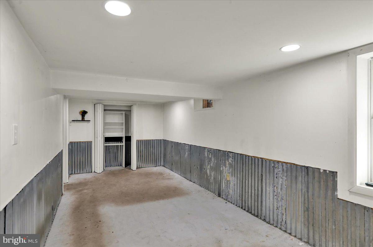 MOUNTAINEER VILLAG - Residential