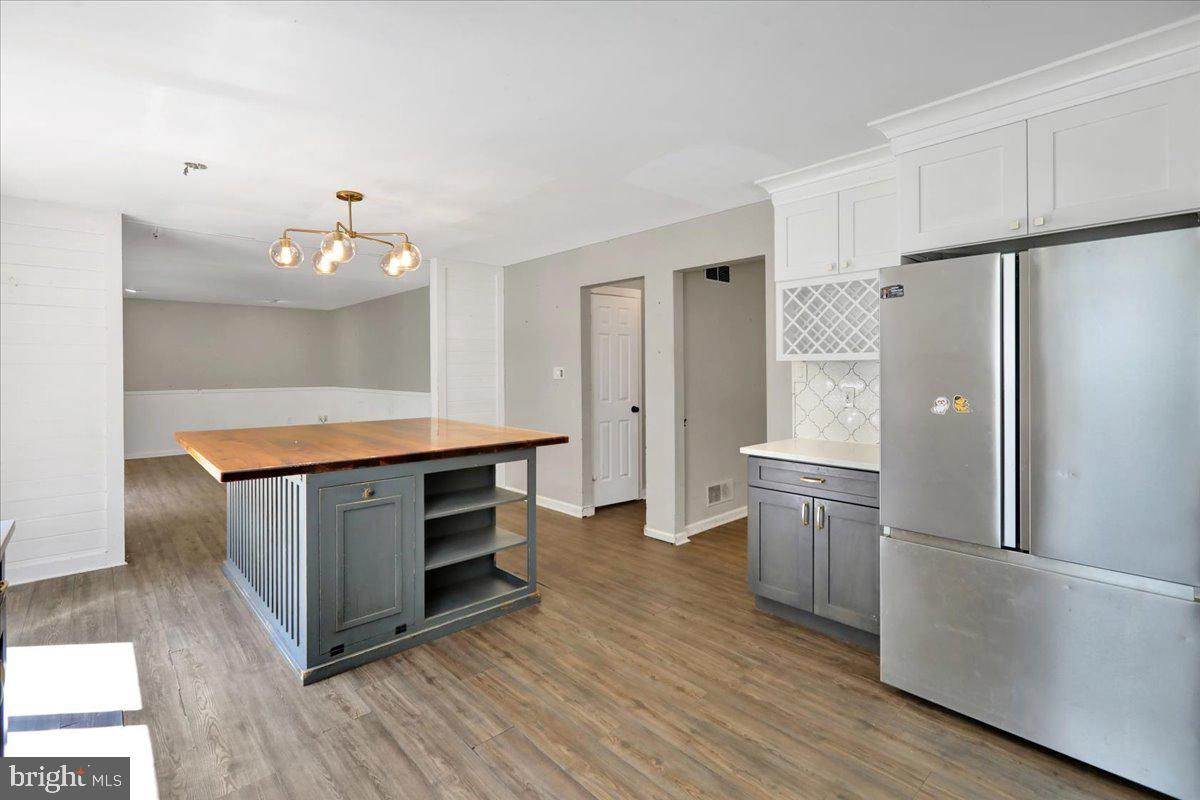 MOUNTAINEER VILLAG - Residential