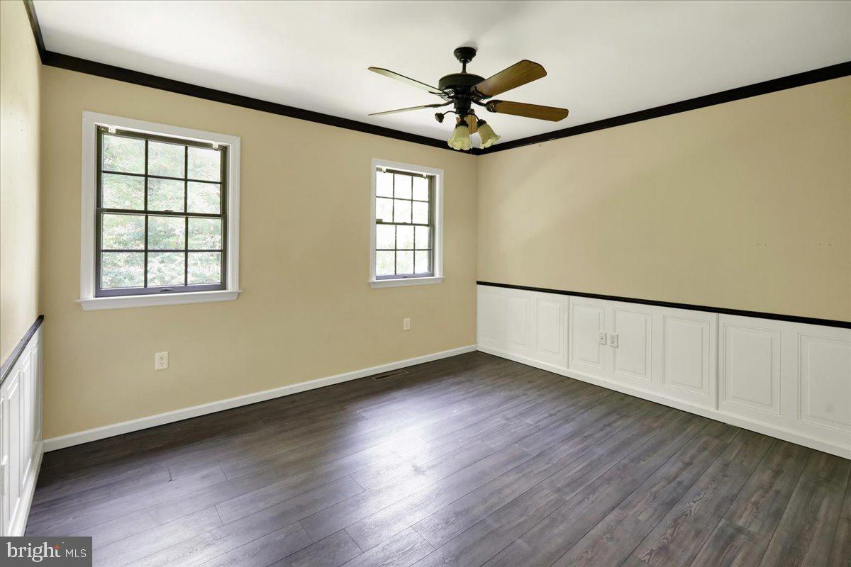 MOUNTAINEER VILLAG - Residential