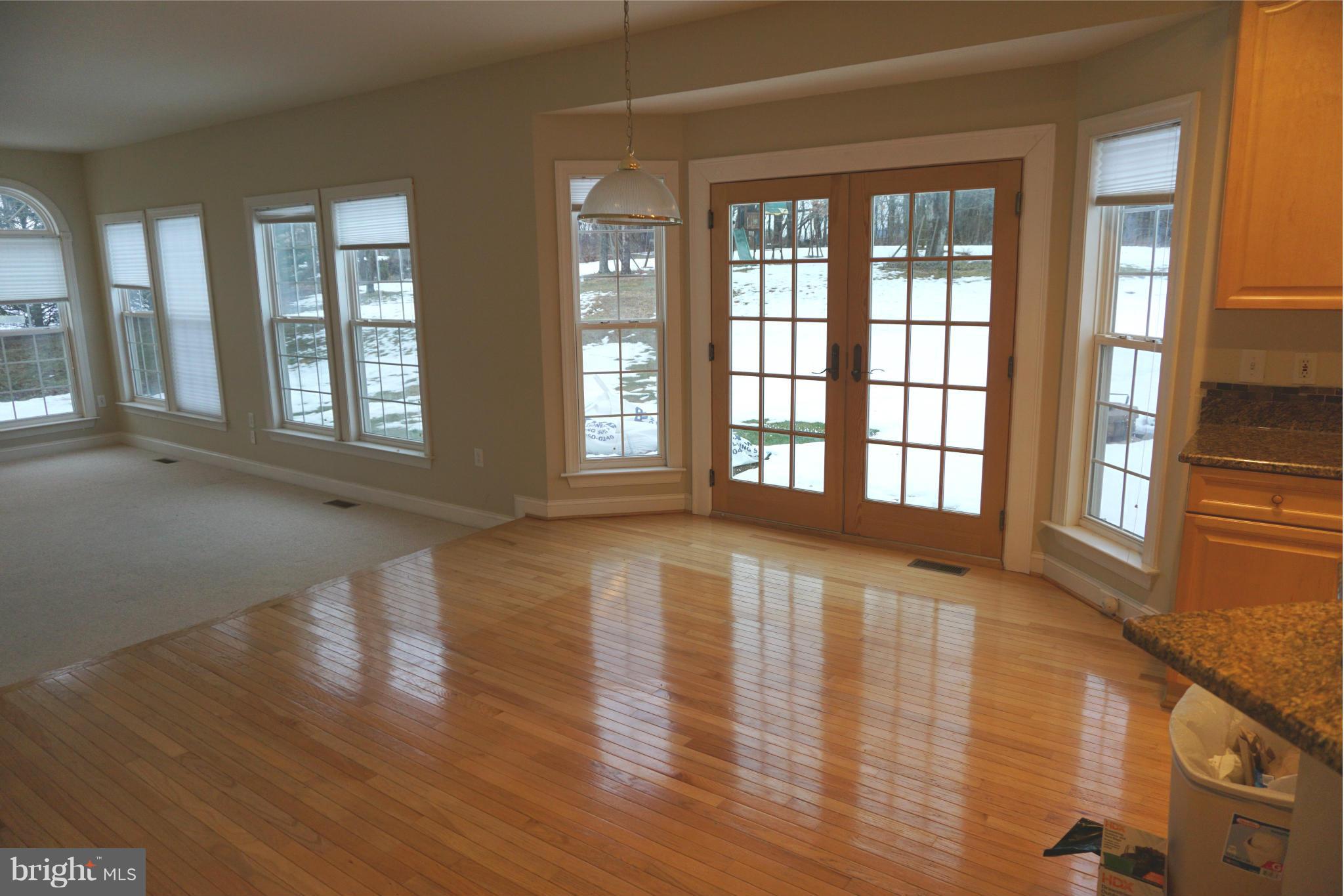 MEADOW BROOK - Residential