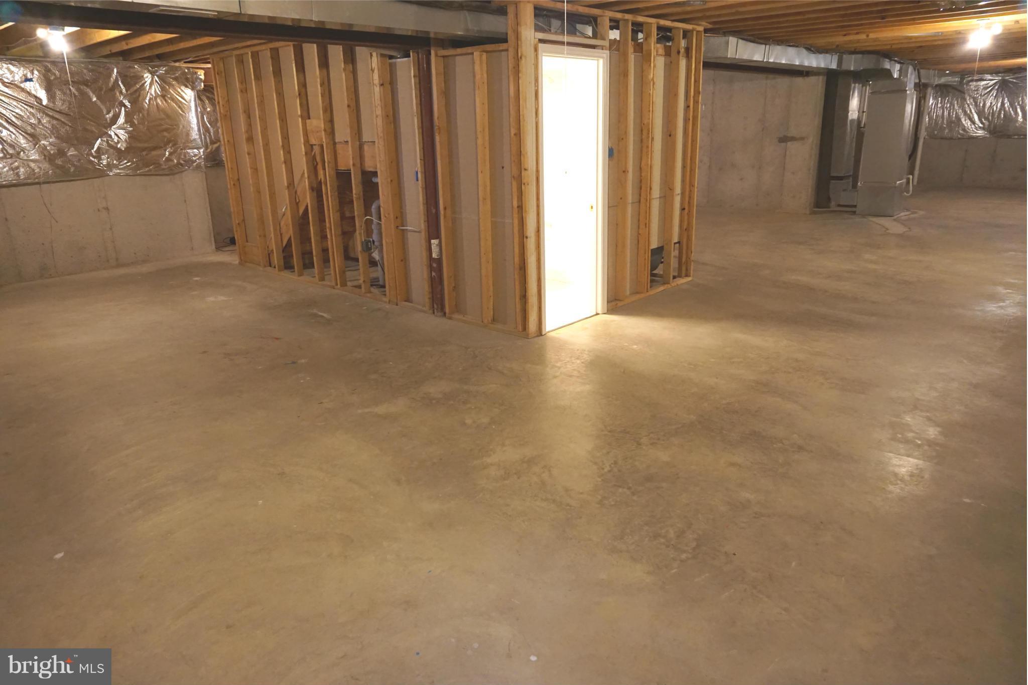 MEADOW BROOK - Residential