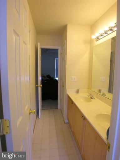 MEADOW BROOK - Residential