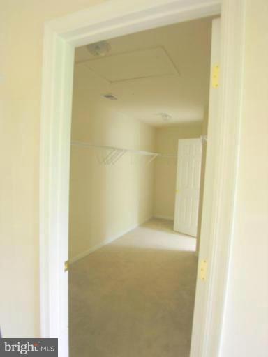 MEADOW BROOK - Residential