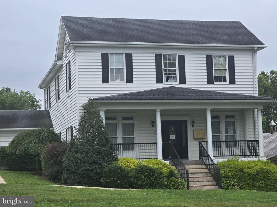 Great location 1 room office ideal for insurance, real estate, surveyor, lender, medical or architect etc... 

Second floor with common restroom for tenant and patrons.  Affordable and convenient for the growing area. Electric, phone, cable costs for tenant. Water & sewer included along with common area maintenance. Many possible uses.. Hardwood floors, ceiling fan and windows complement this unit.  

Call for details. Williamsport Pike frontage with great exposure.