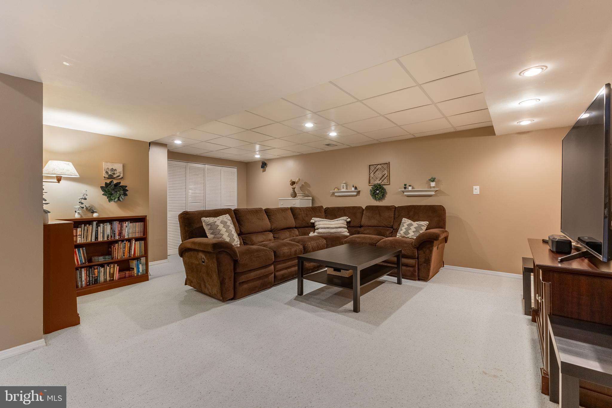 OAK GROVE - Residential