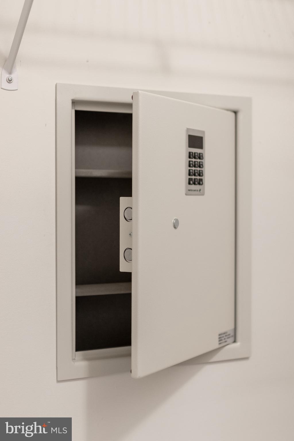 OAK GROVE - Residential