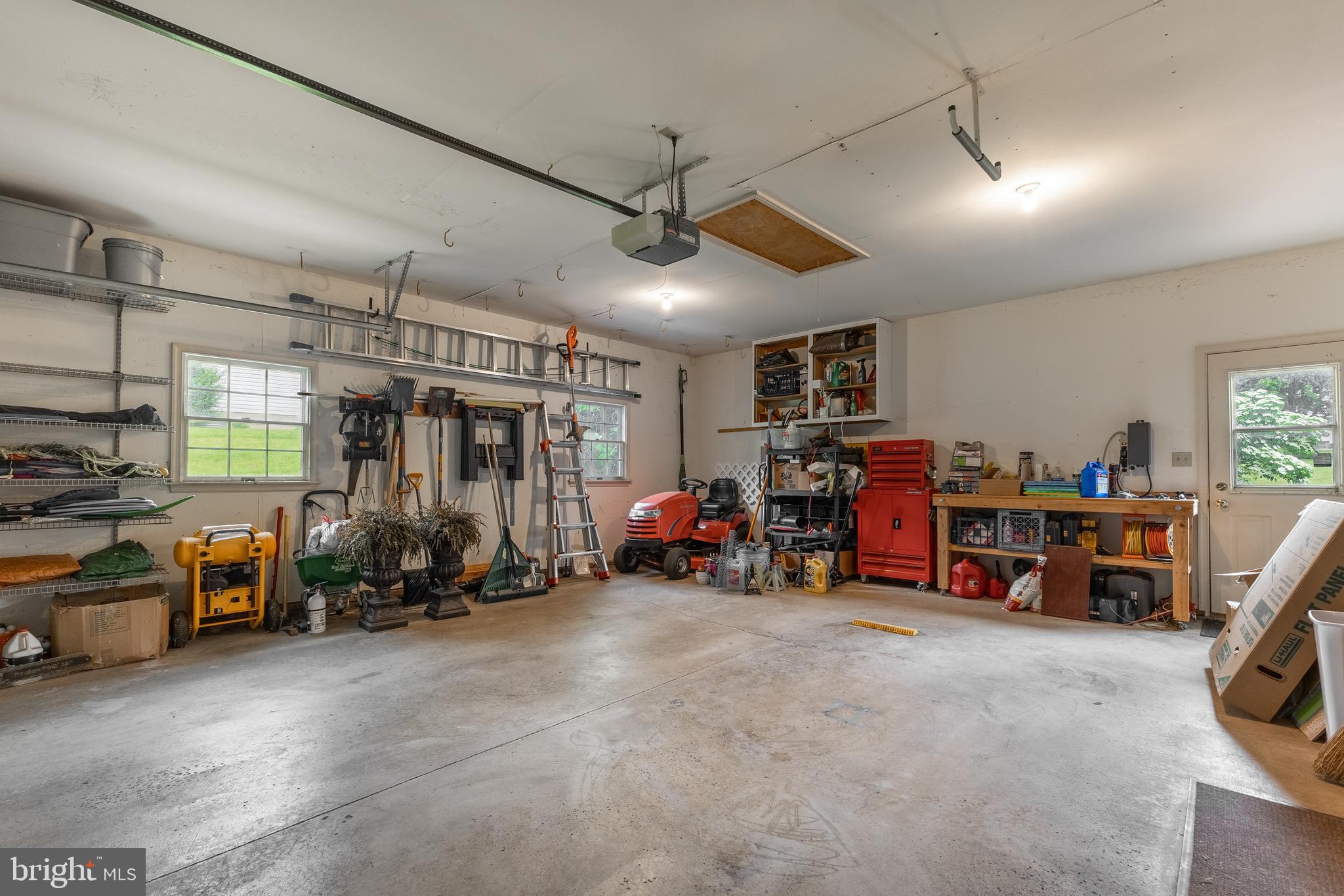 OAK GROVE - Residential