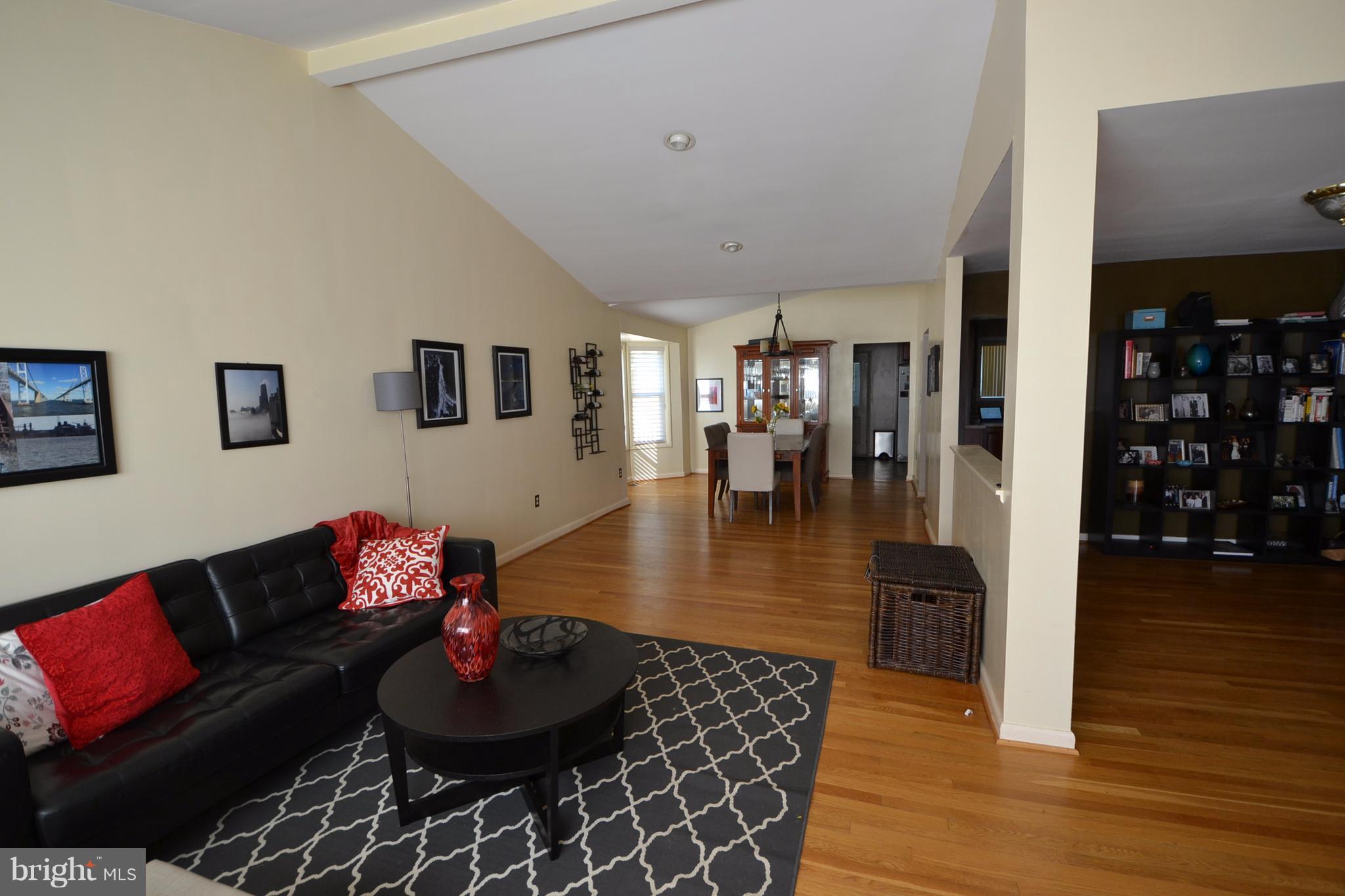 MEADOWOOD - Residential