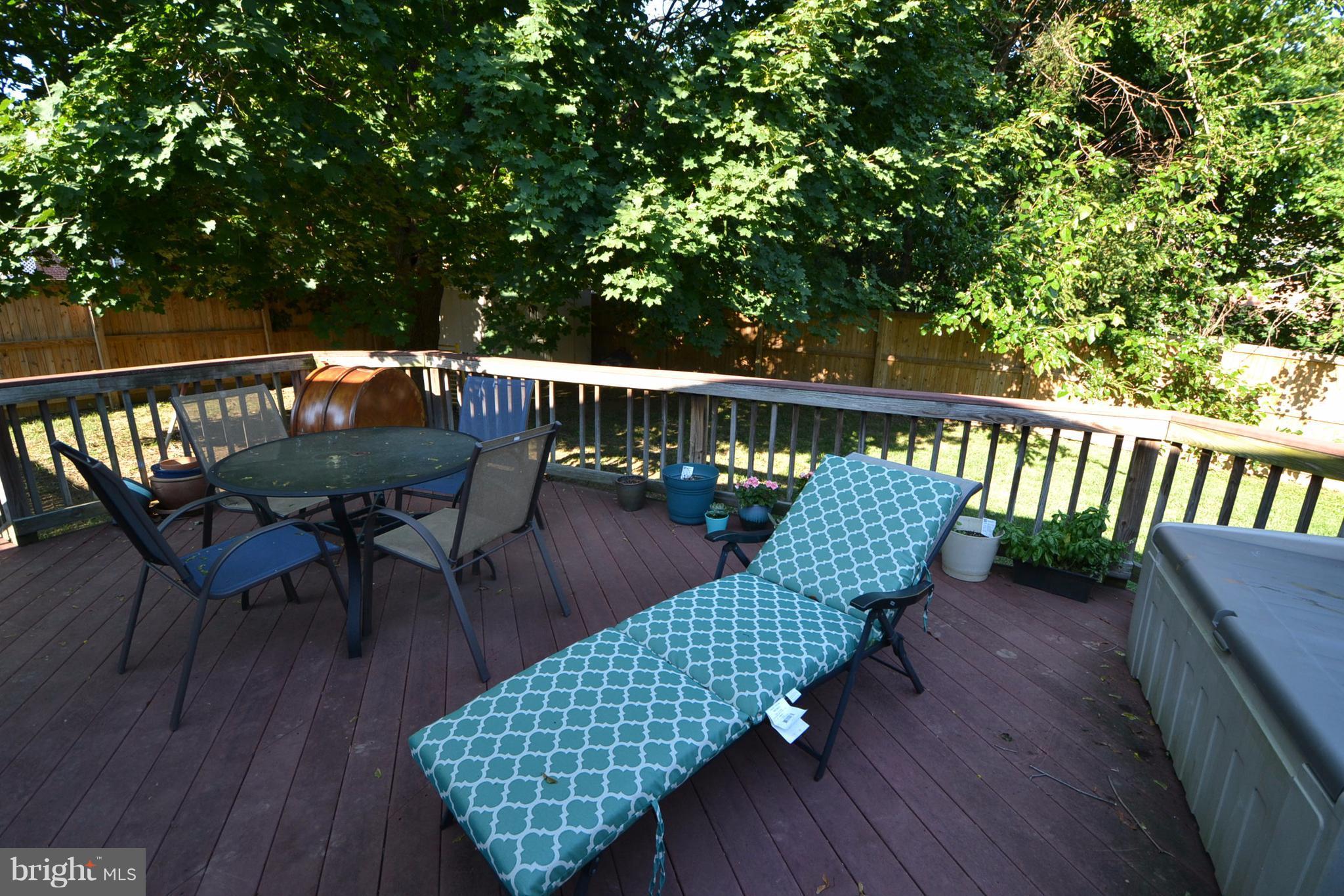 MEADOWOOD - Residential