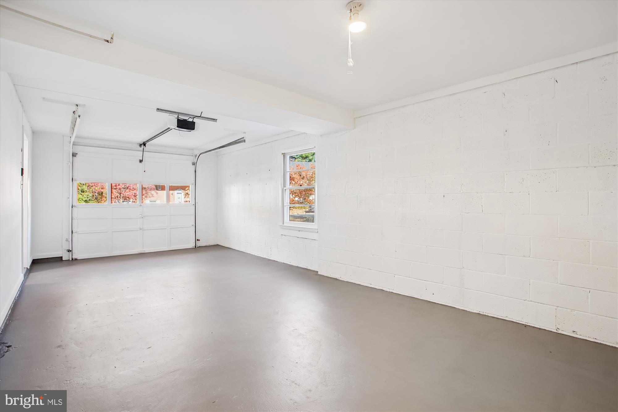 ROLLING VALLEY WEST - Residential