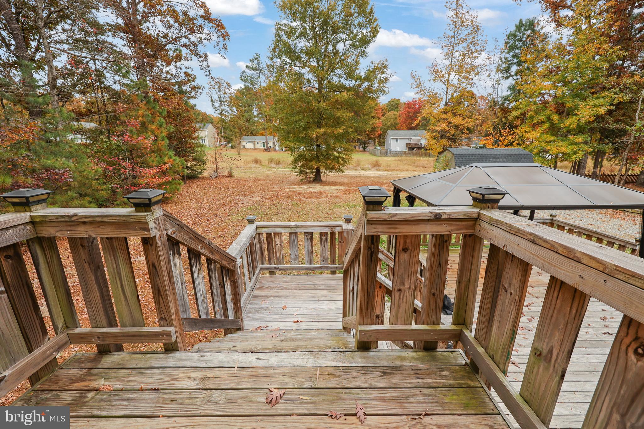 LAKE LAND OR - Residential