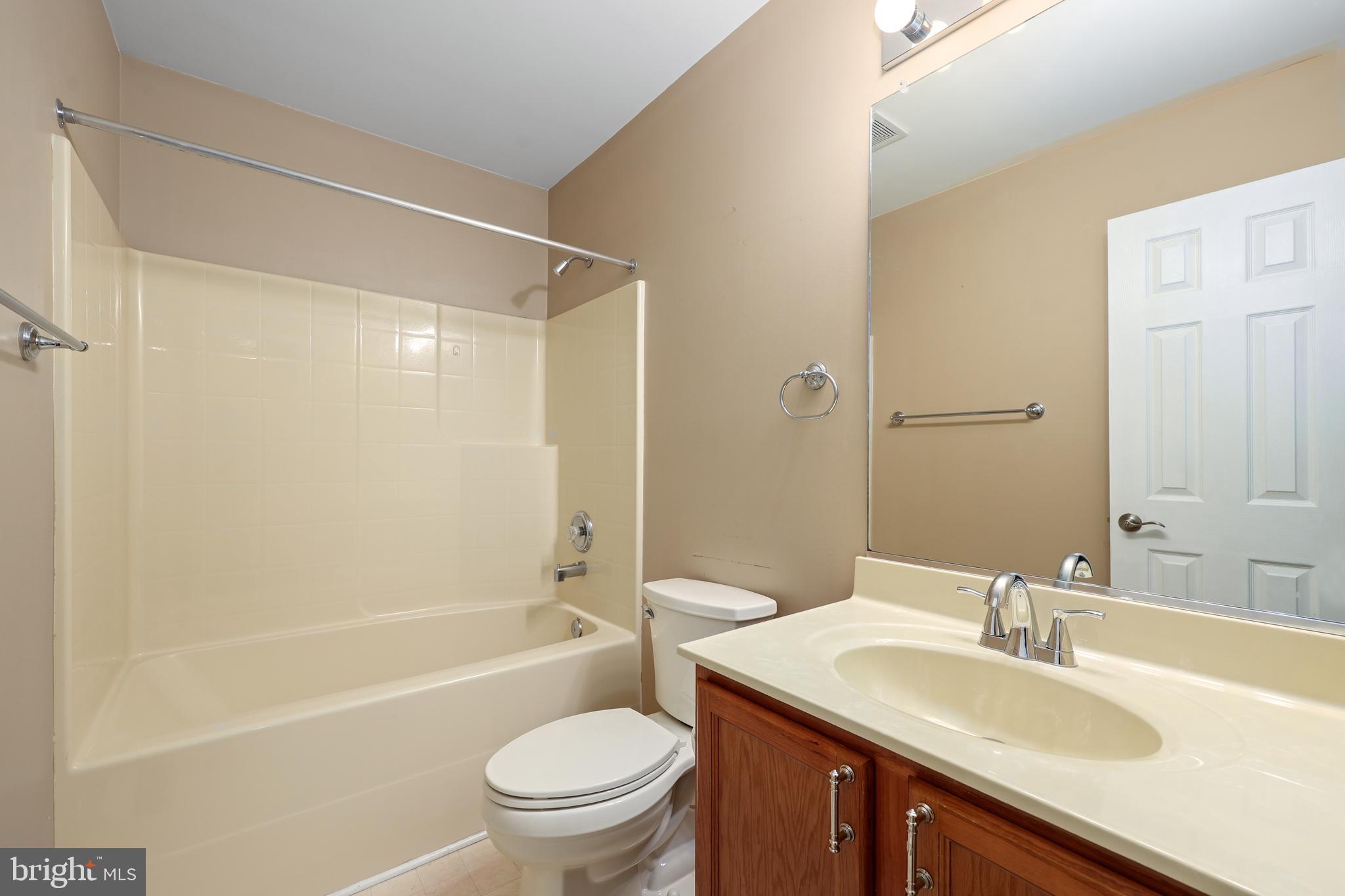 LAKE LAND OR - Residential