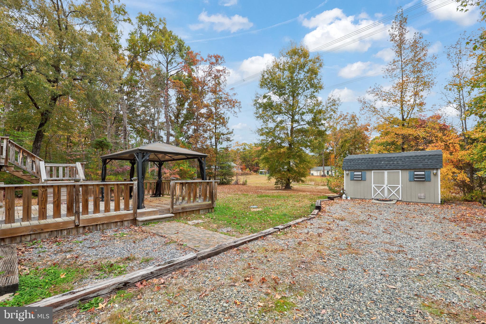 LAKE LAND OR - Residential