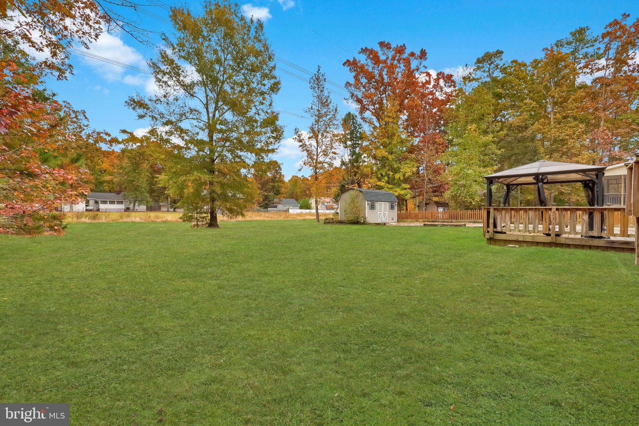 LAKE LAND OR - Residential