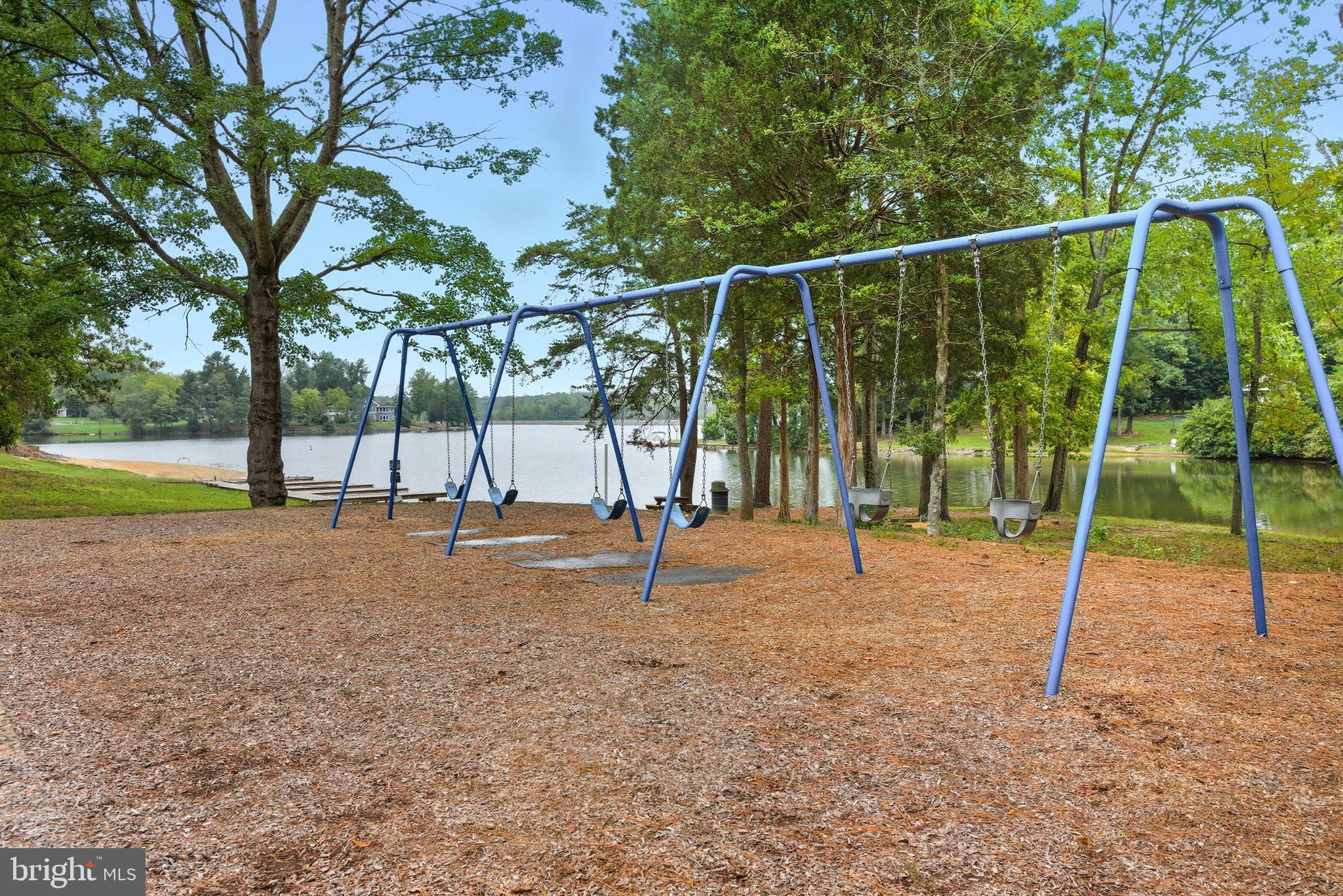 LAKE LAND OR - Residential