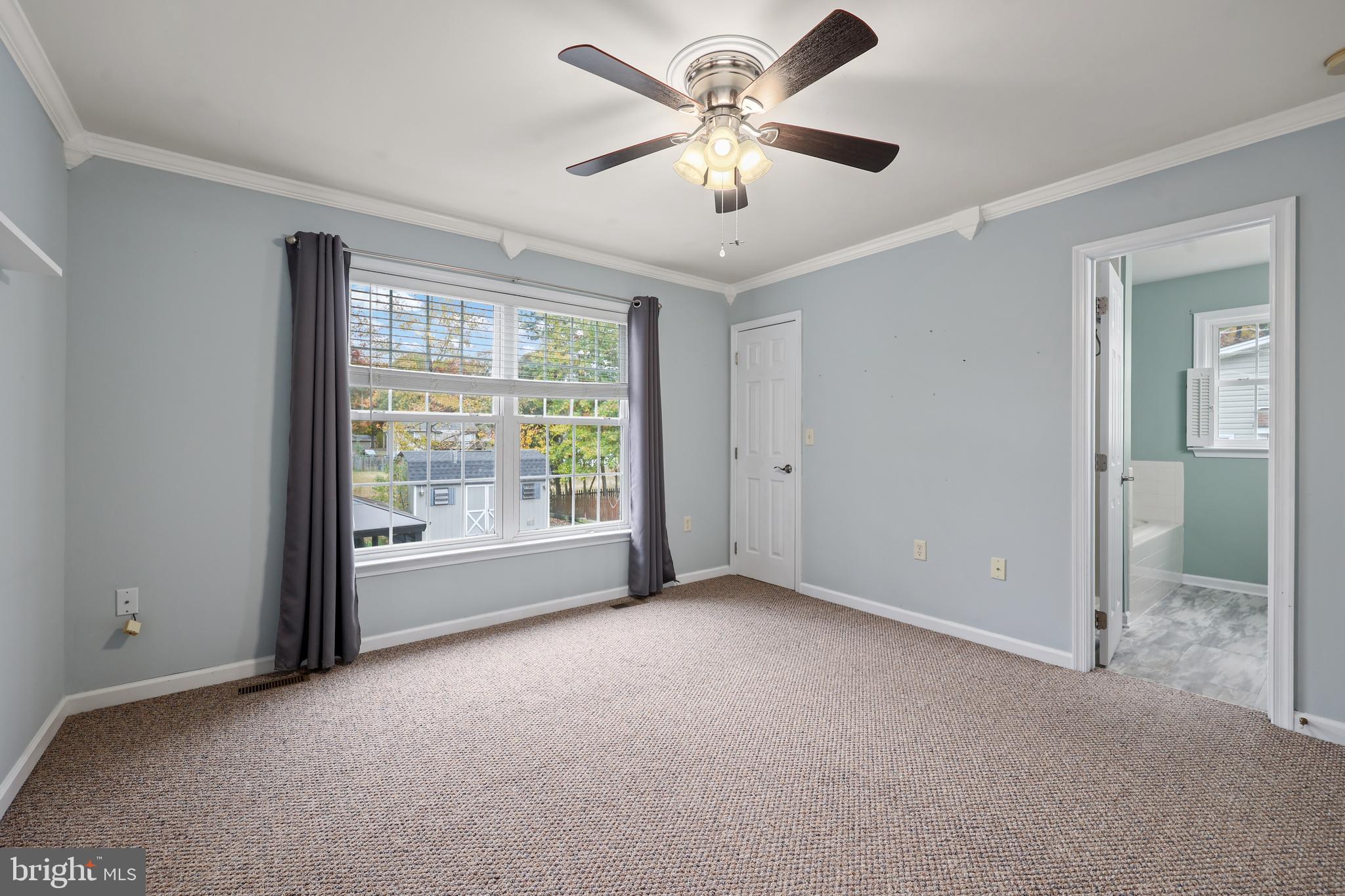 LAKE LAND OR - Residential