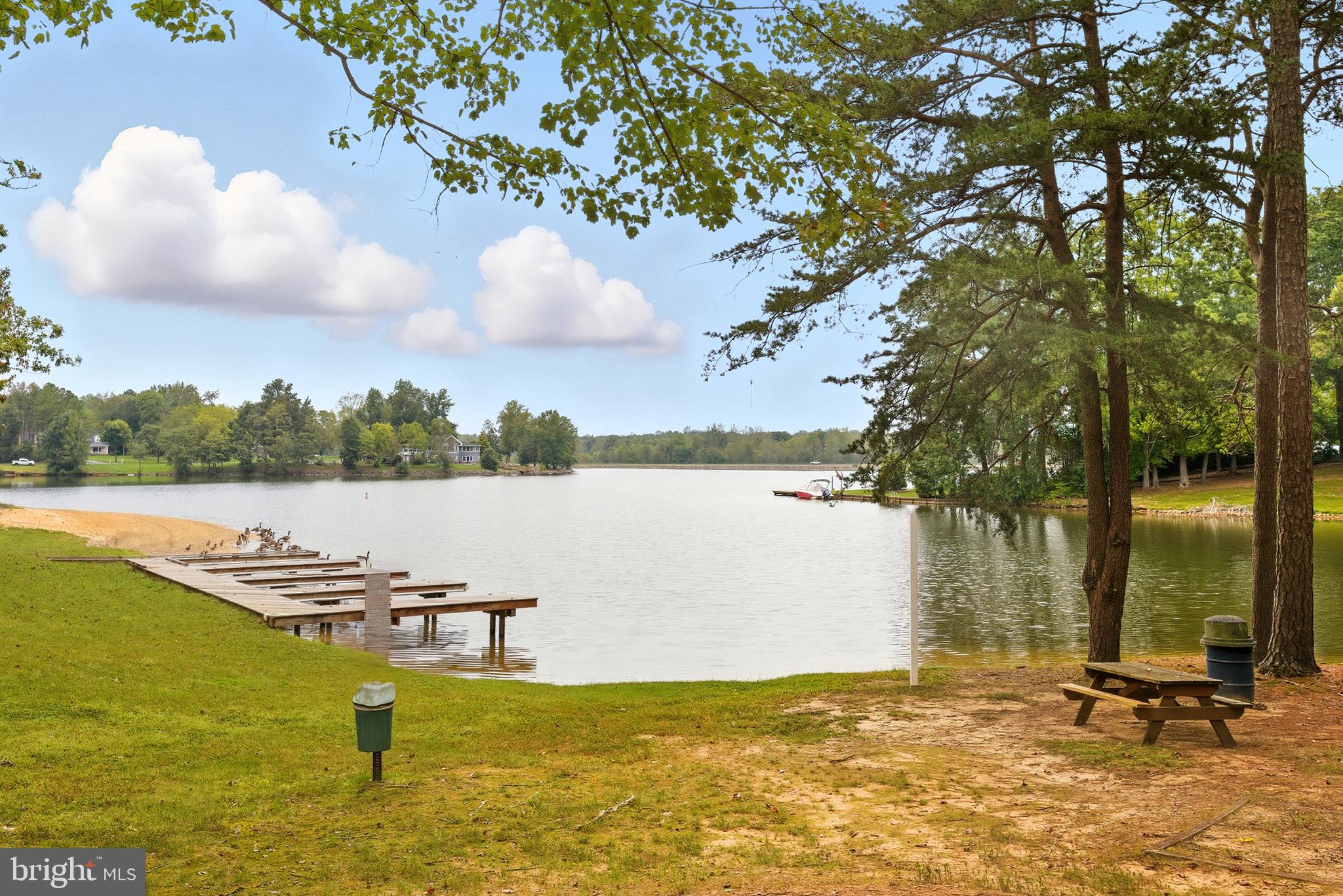 LAKE LAND OR - Residential