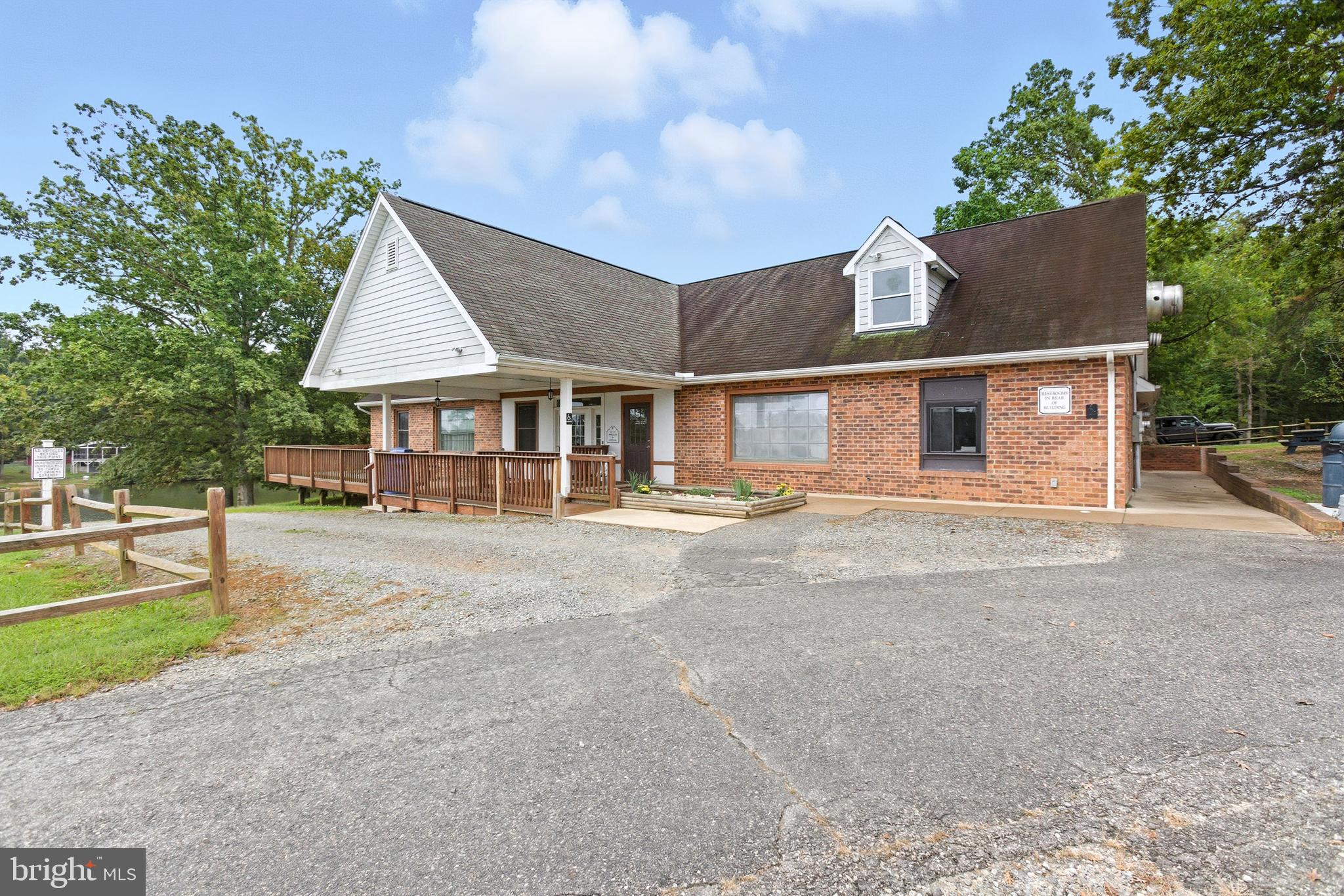 LAKE LAND OR - Residential