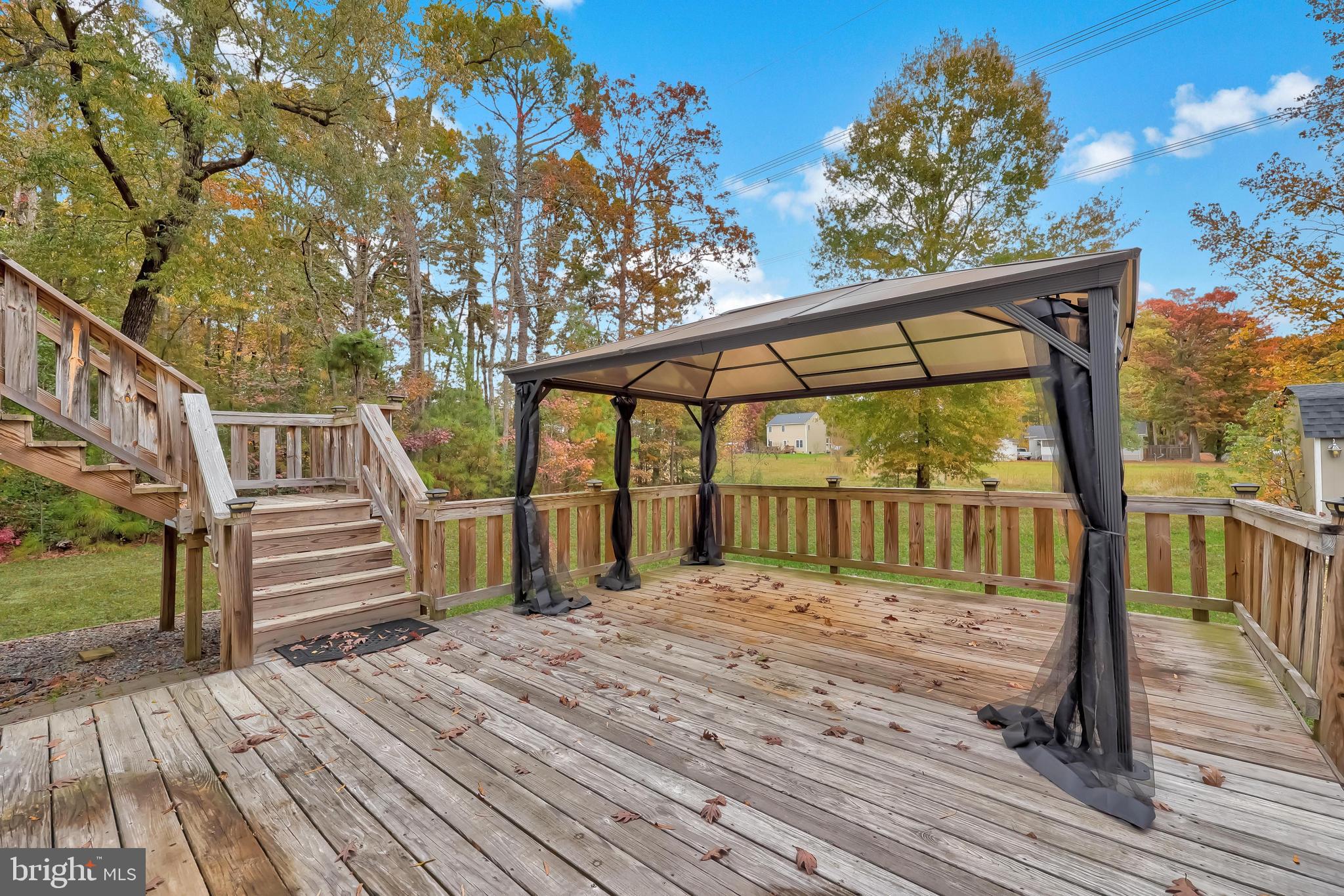 LAKE LAND OR - Residential