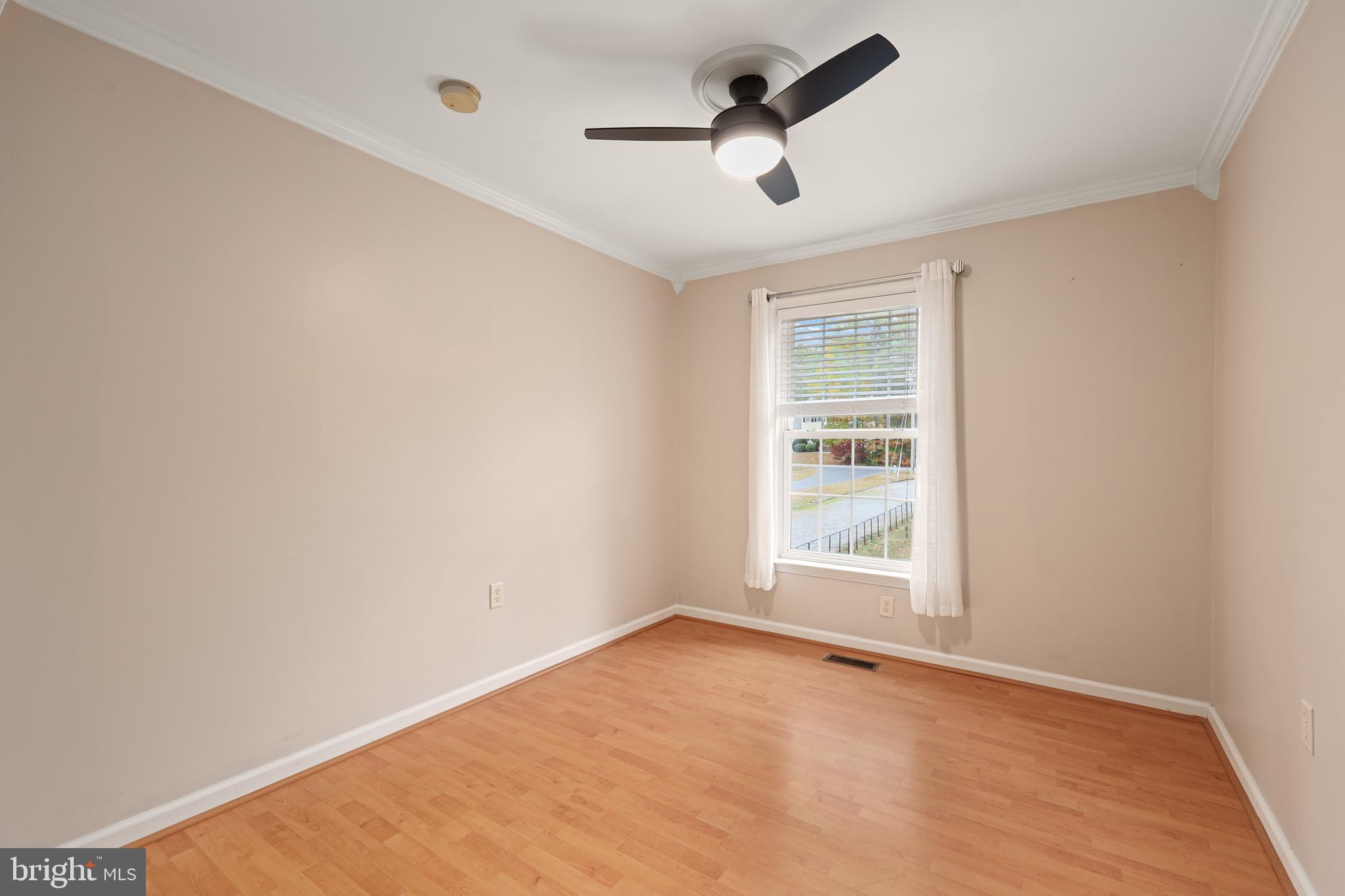 LAKE LAND OR - Residential