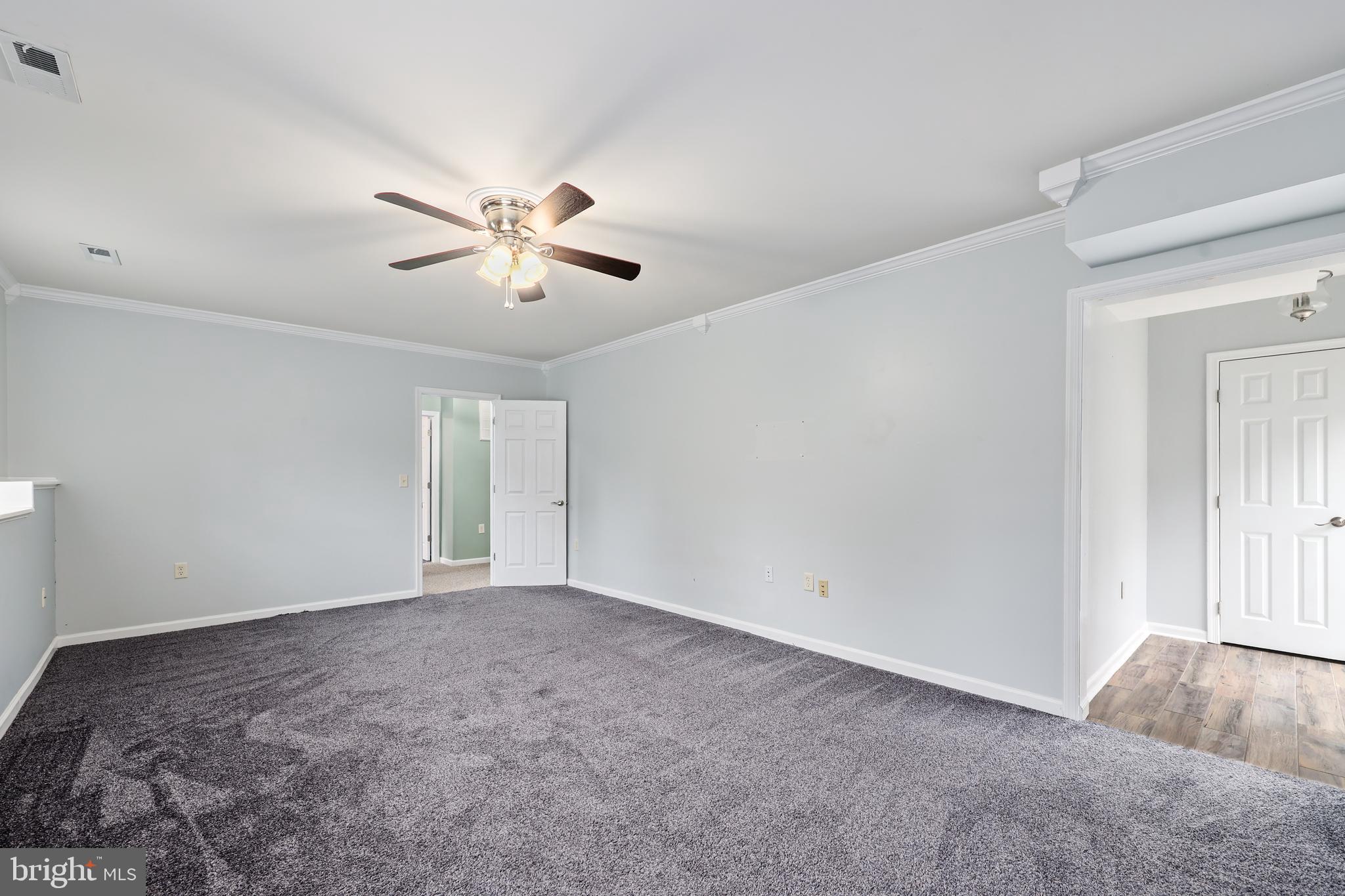 LAKE LAND OR - Residential