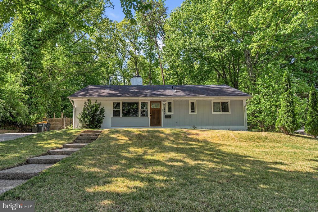Photo of 7415 Hastings Street, SPRINGFIELD, VA 22150 (MLS # VAFX2305500)