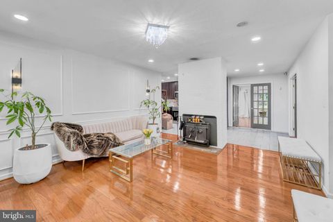 Photo of 7415 Hastings Street, SPRINGFIELD, VA 22150 (MLS # VAFX2305500)