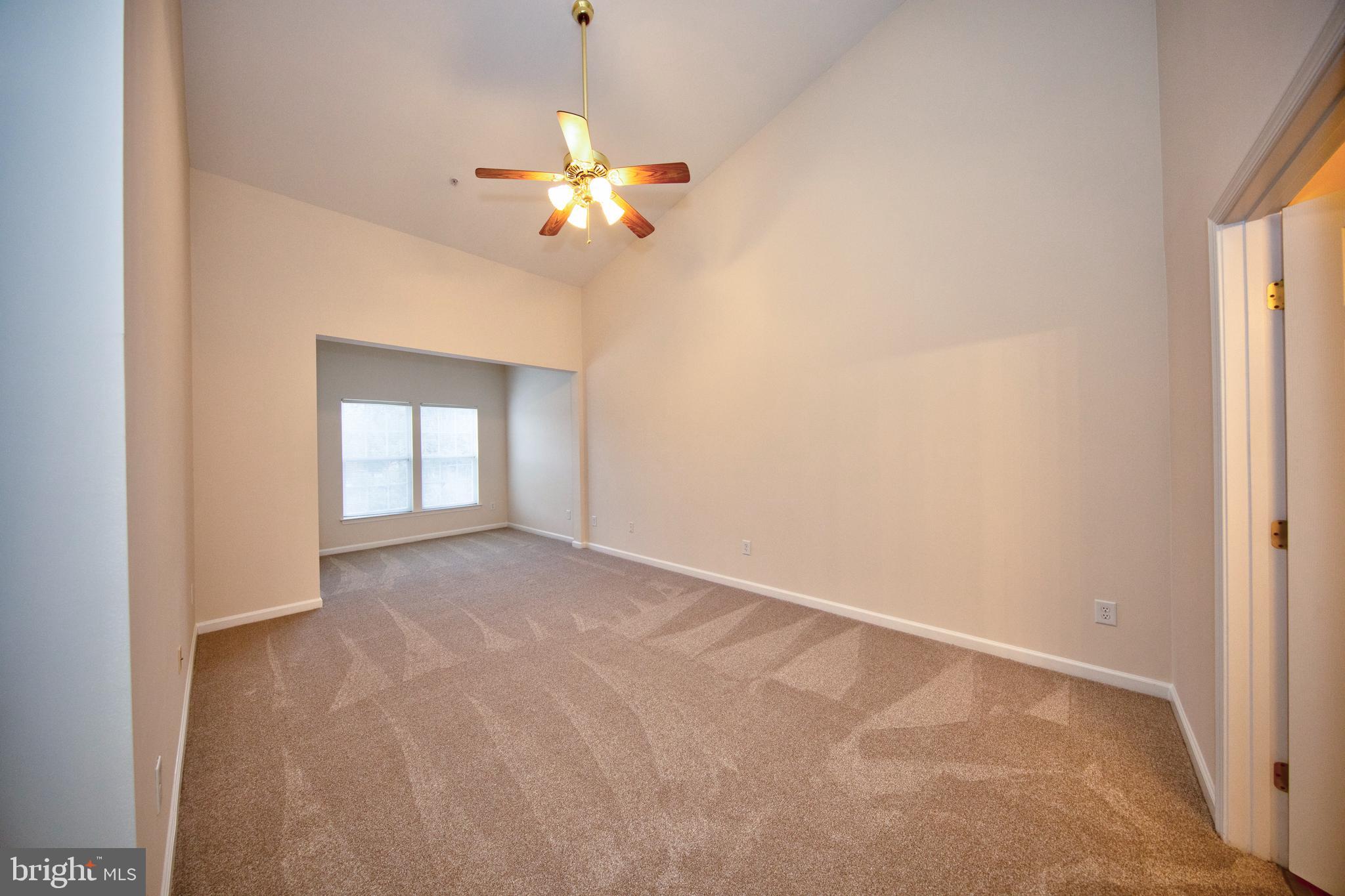 KINGS CROSSING POINT - Residential