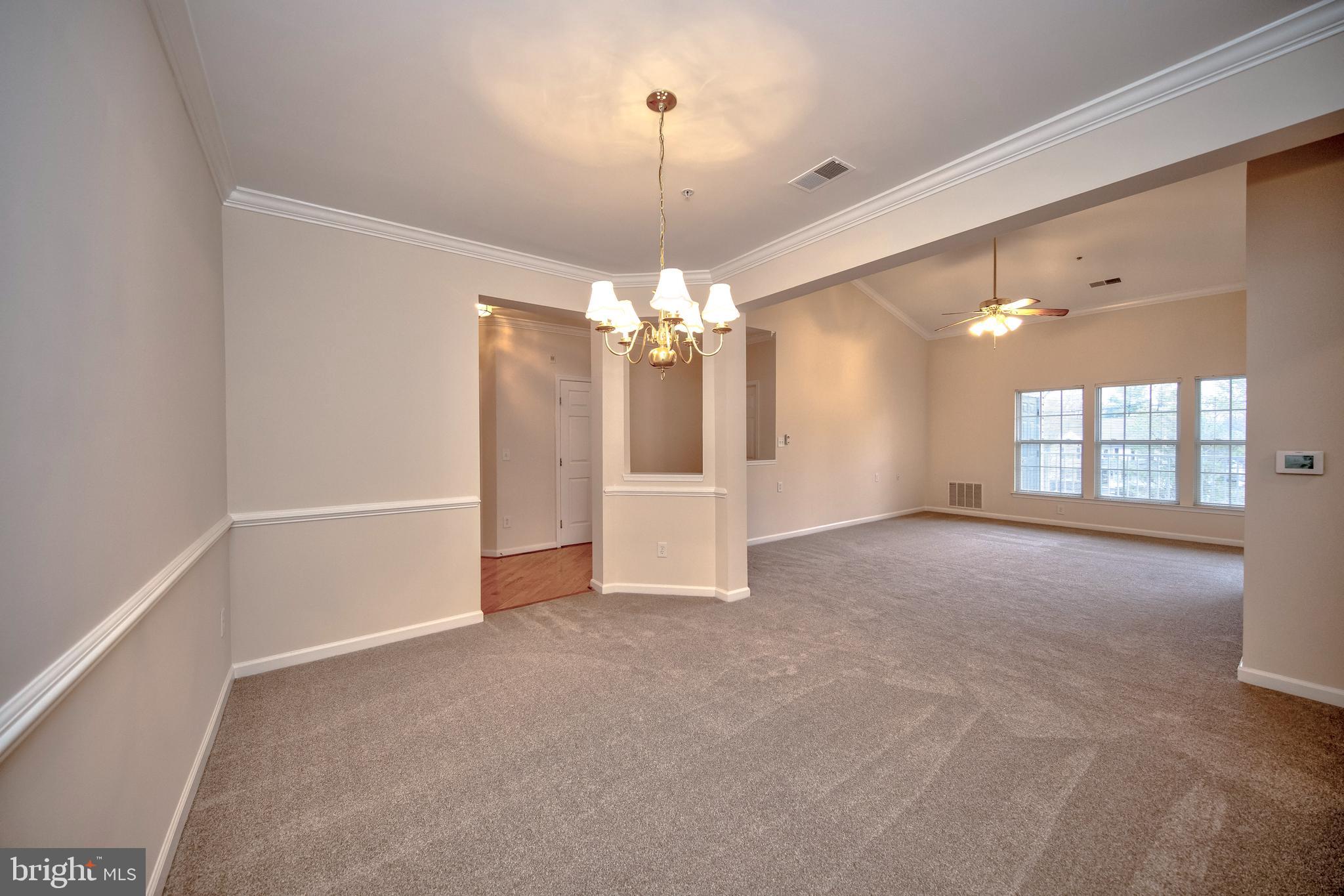 KINGS CROSSING POINT - Residential