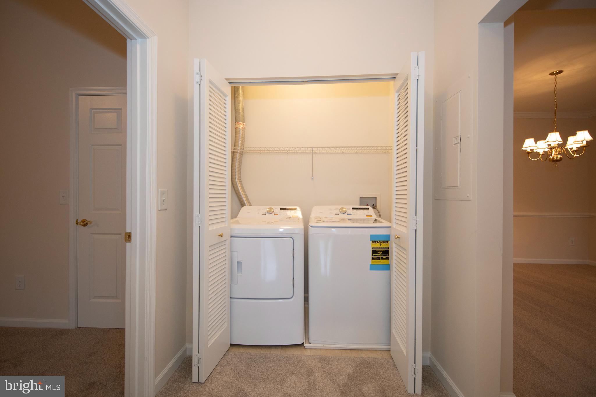 KINGS CROSSING POINT - Residential