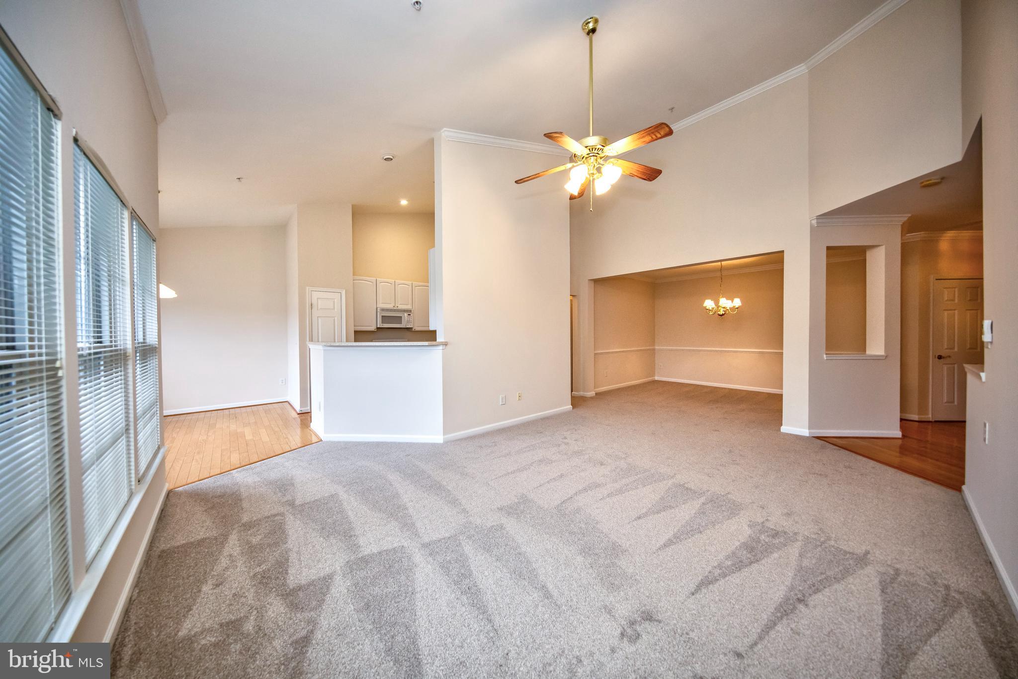 KINGS CROSSING POINT - Residential