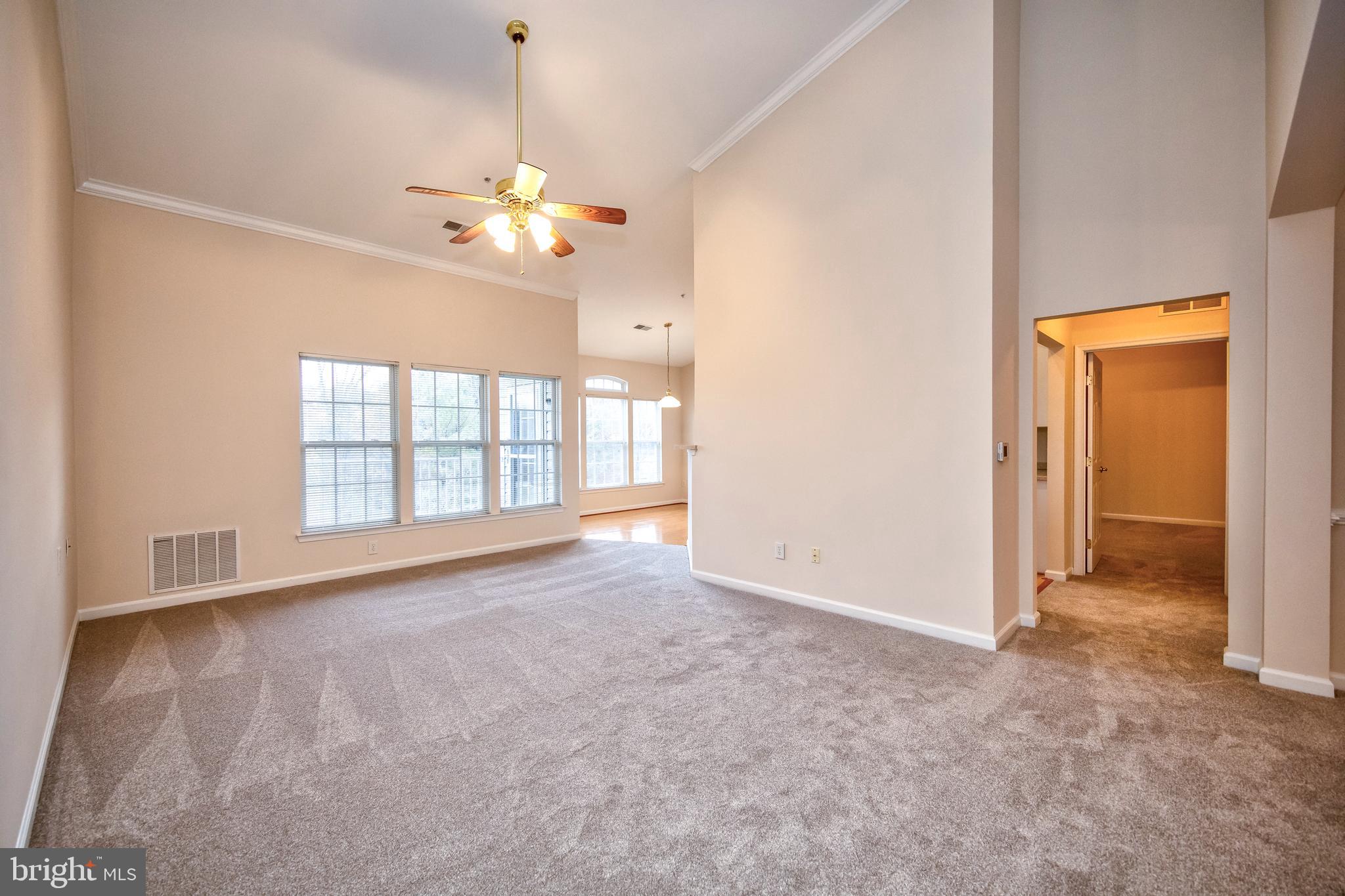 KINGS CROSSING POINT - Residential