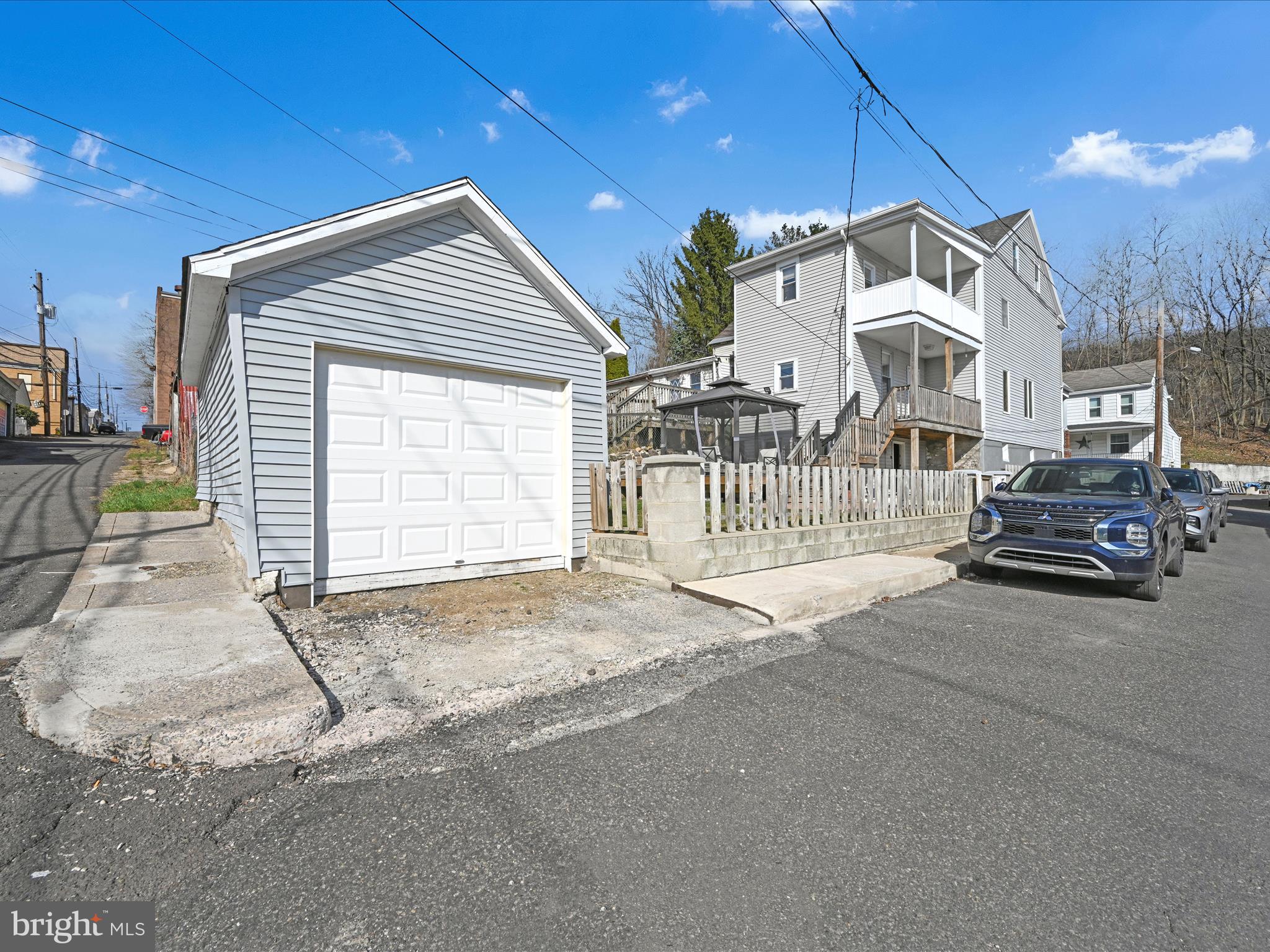 ASHLAND - Residential