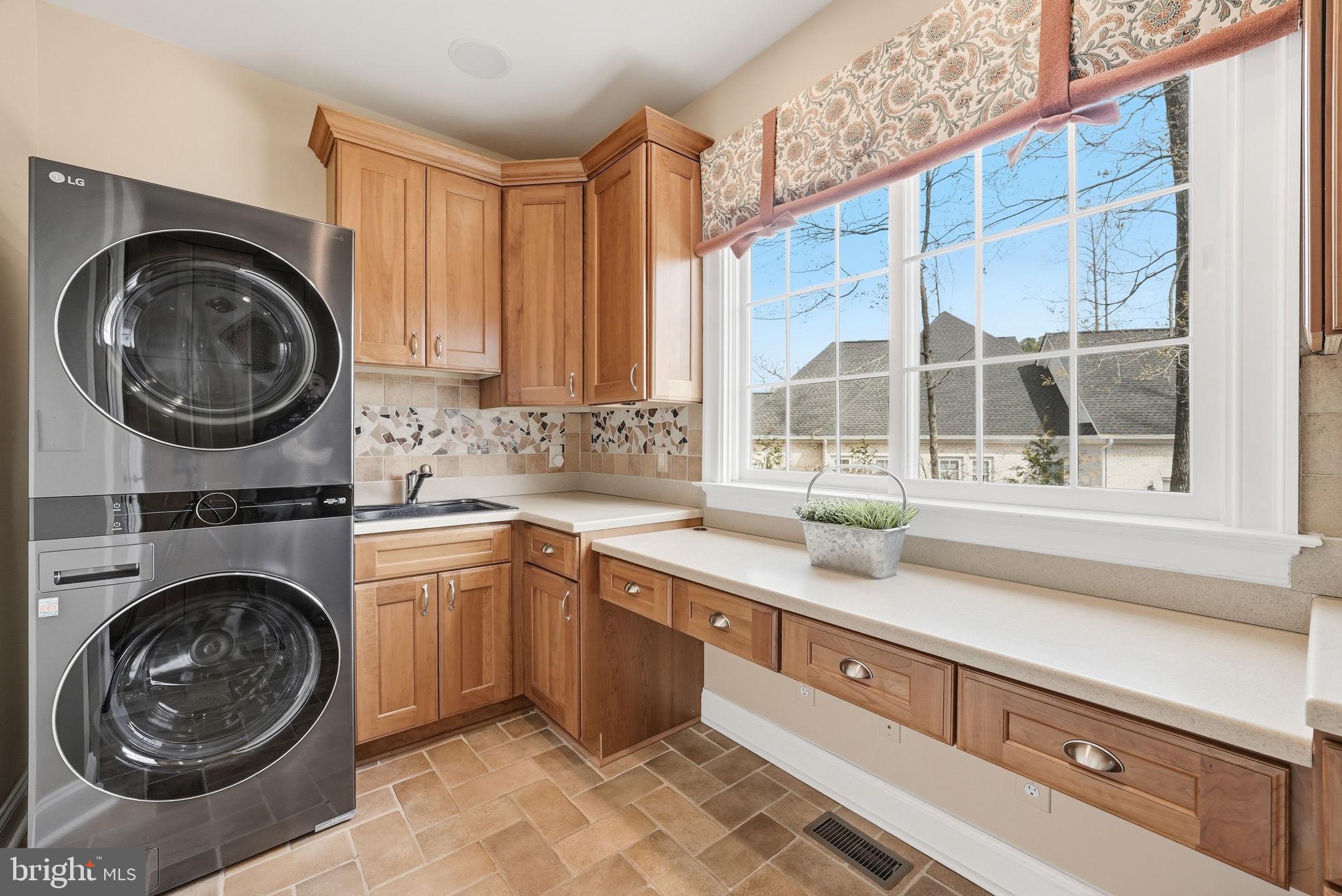 FAWN LAKE - Residential