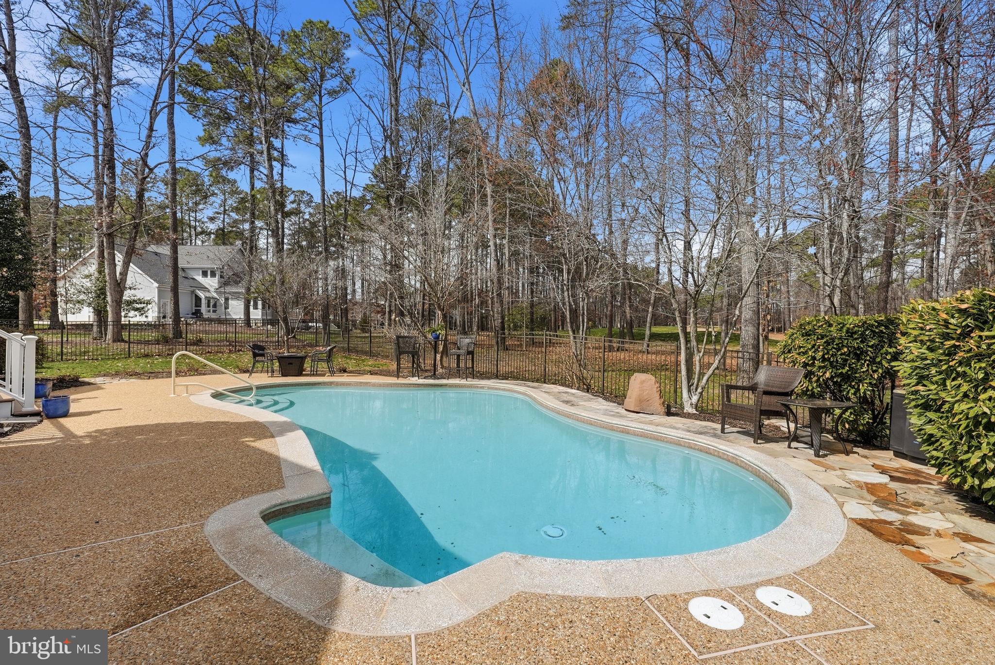 FAWN LAKE - Residential