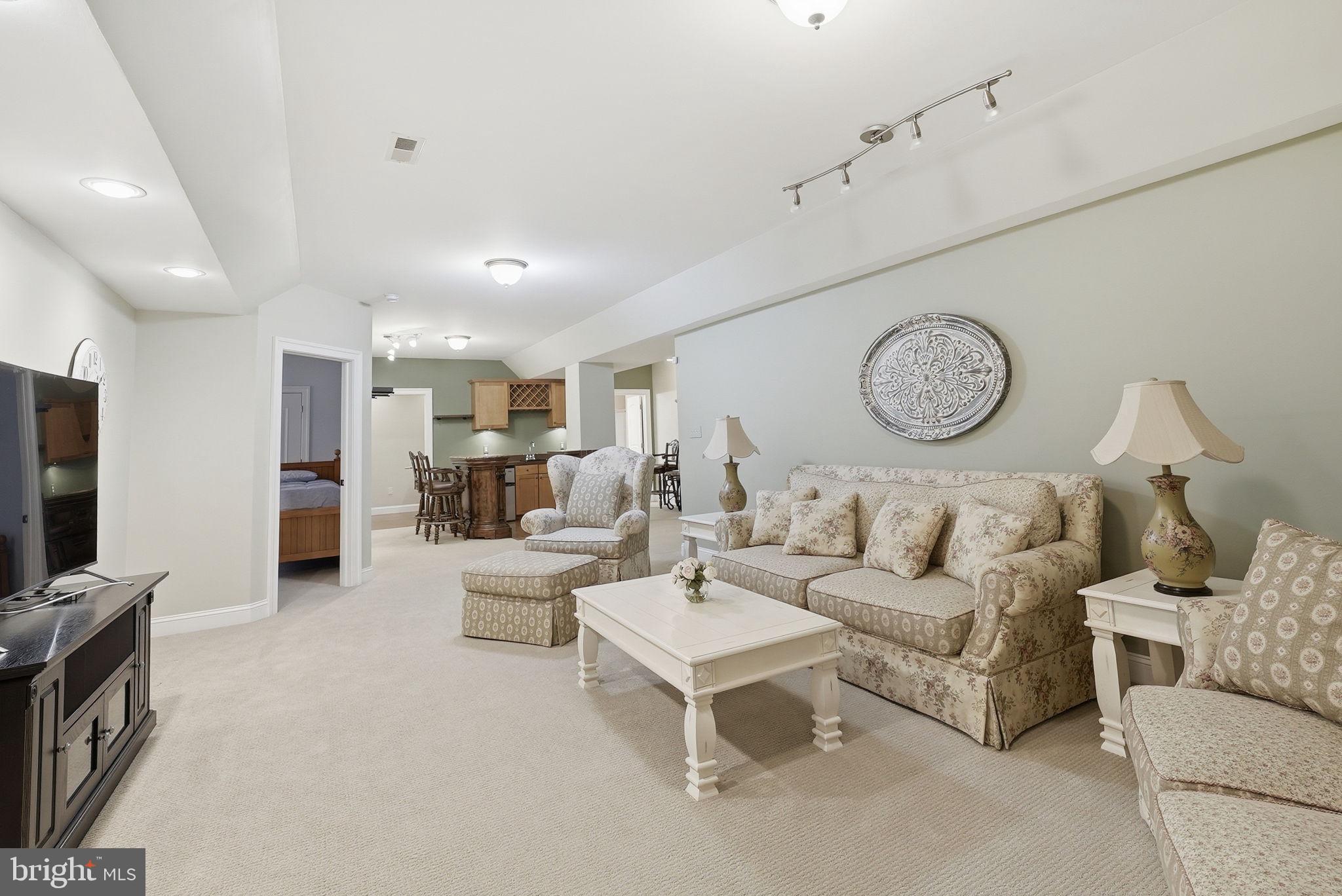 FAWN LAKE - Residential