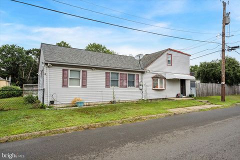 619 FIRST AVENUE CROYDON PA 19021