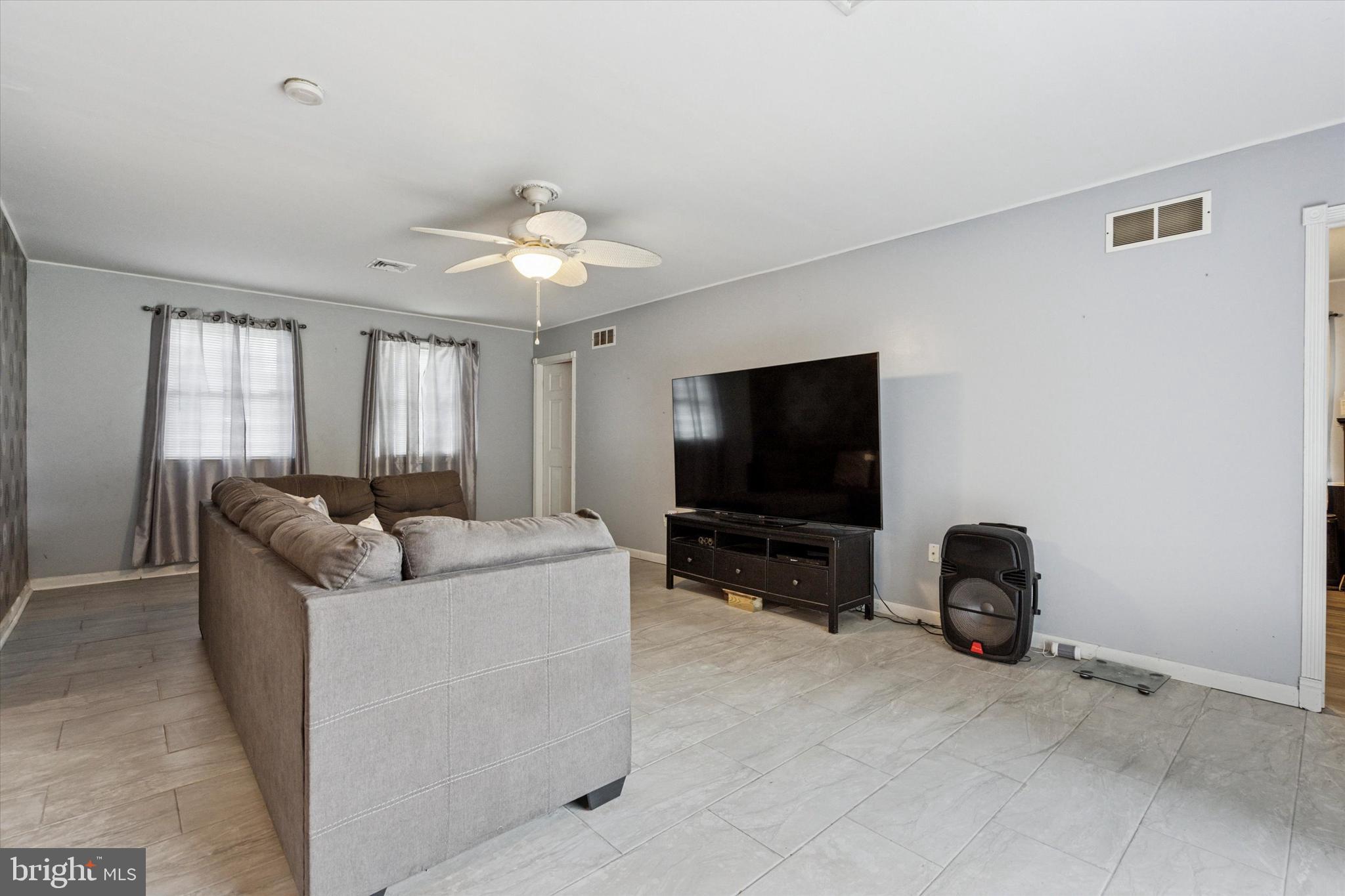 BRISTOL - Residential