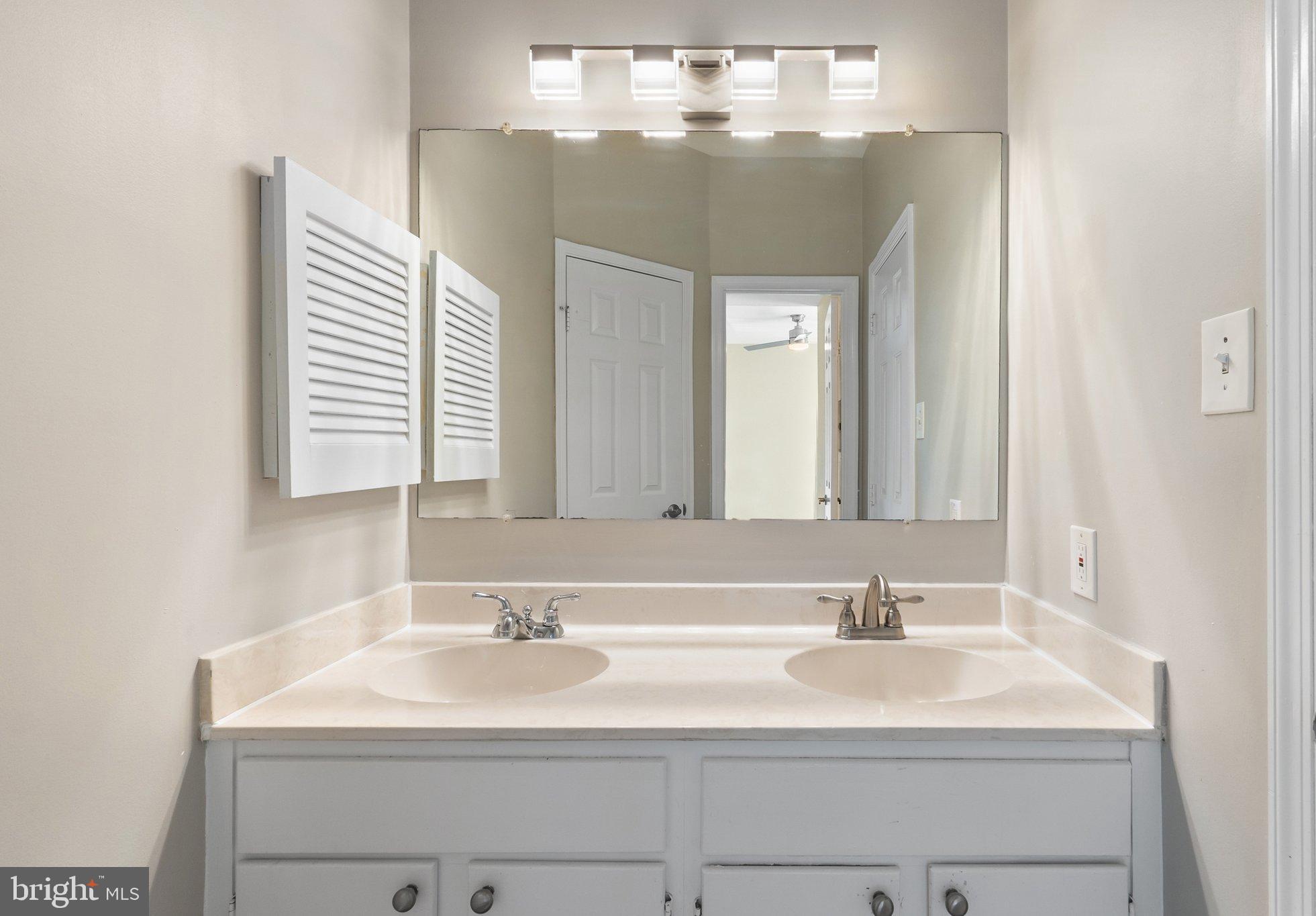 BROOKMEADE - Residential