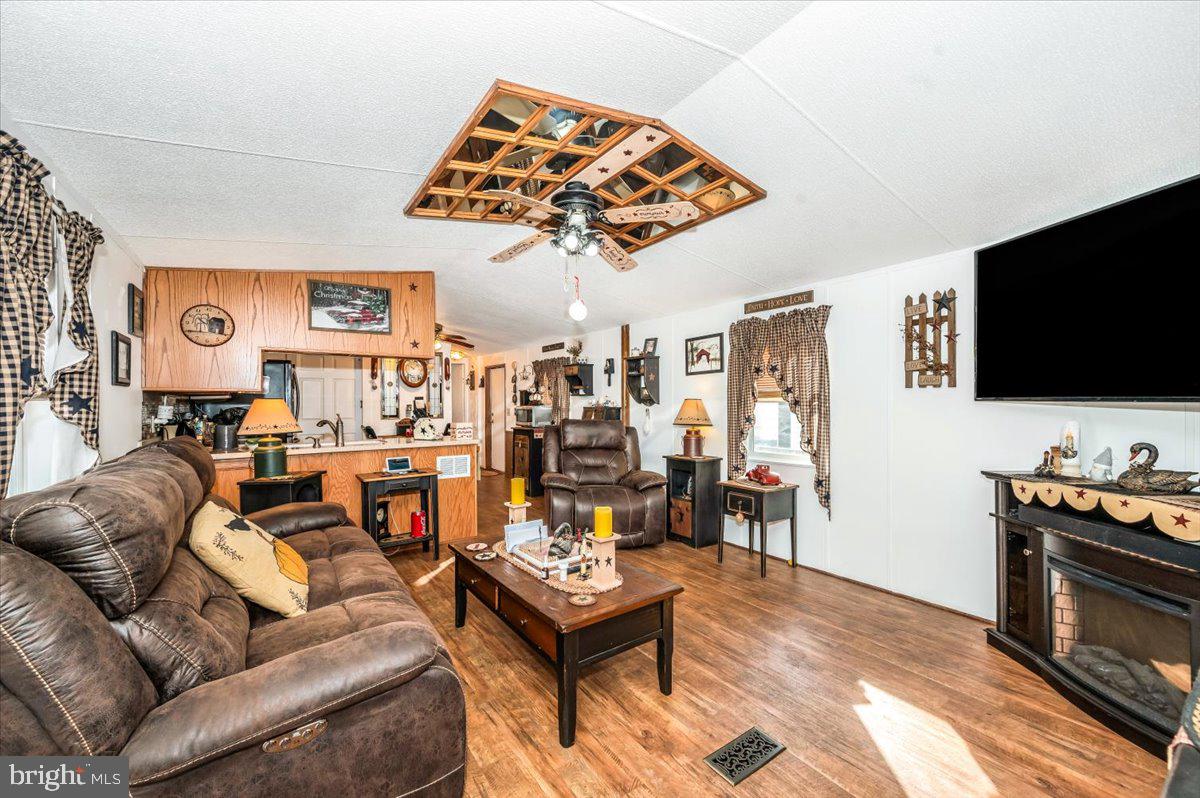 ASHTON HEIGHTS - Residential