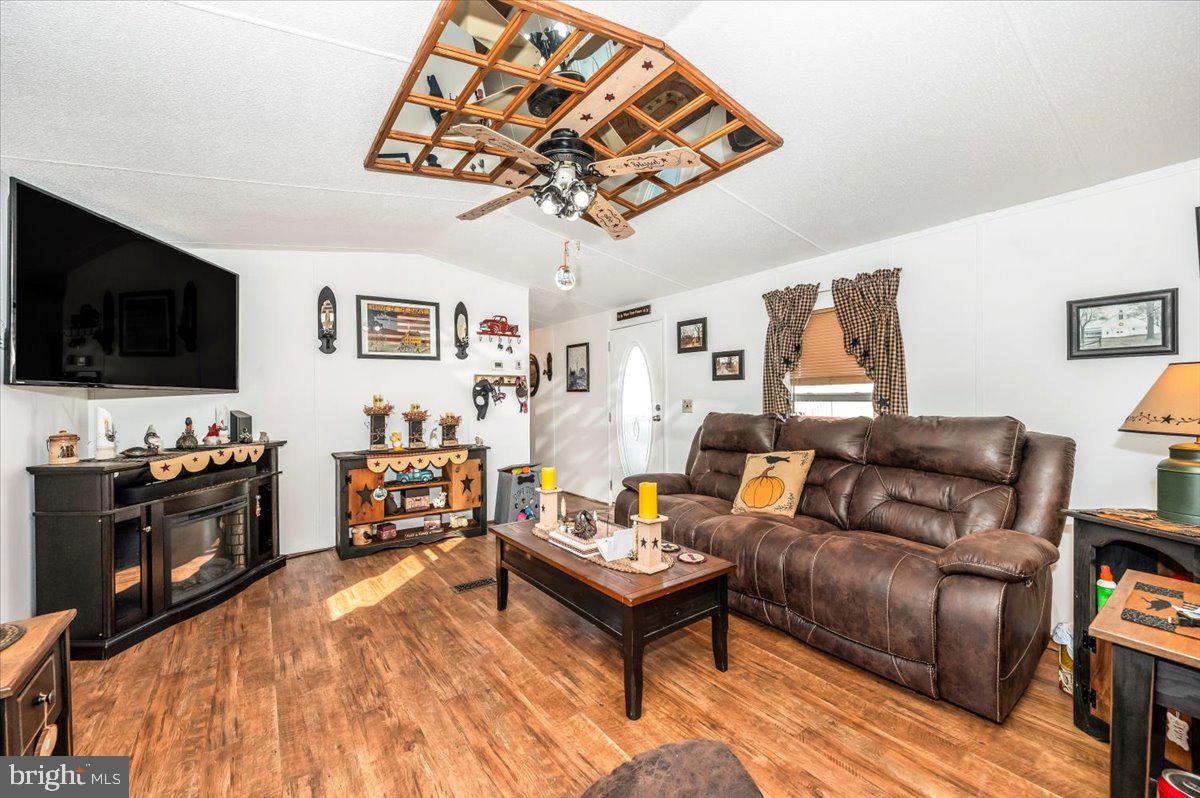 ASHTON HEIGHTS - Residential