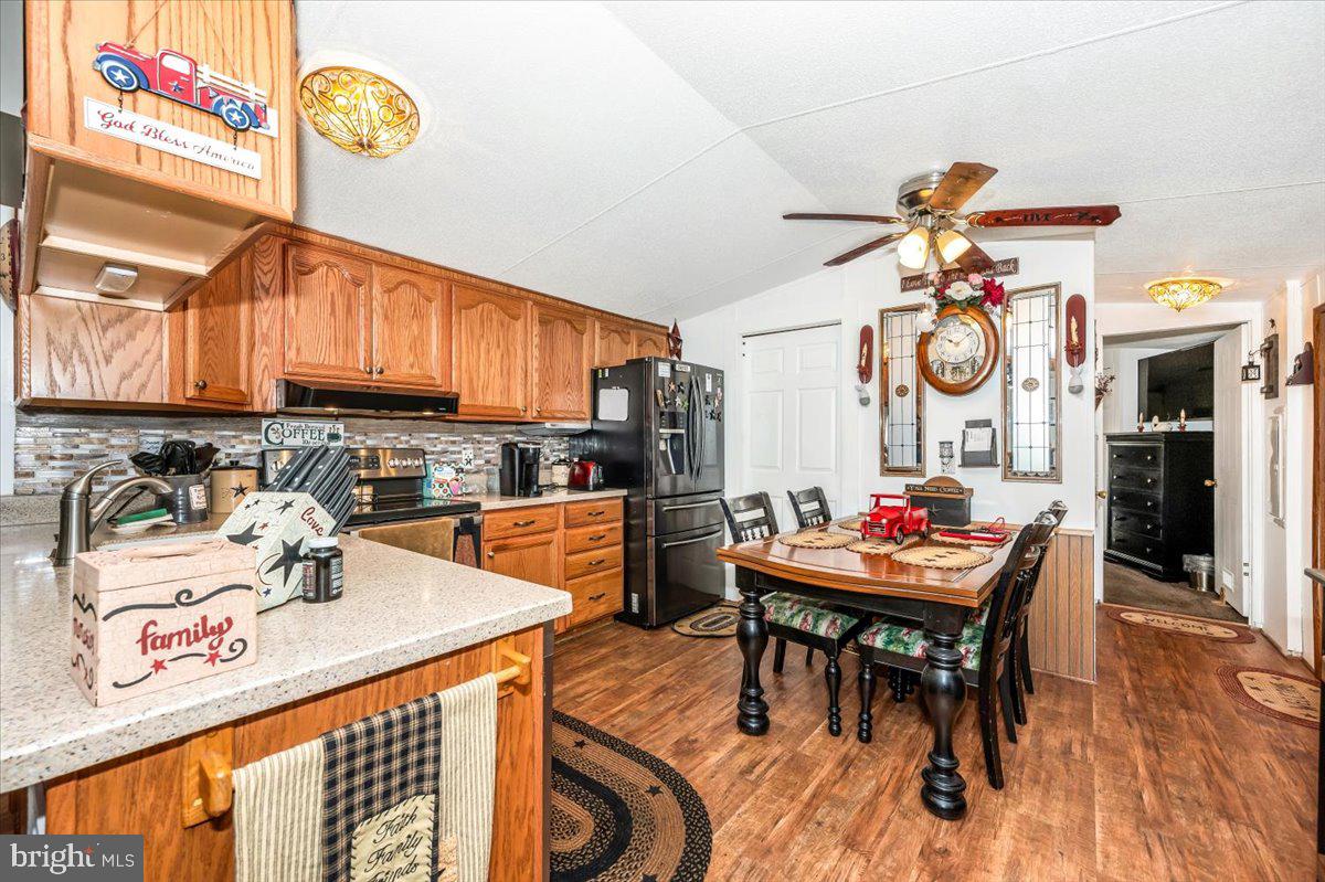 ASHTON HEIGHTS - Residential