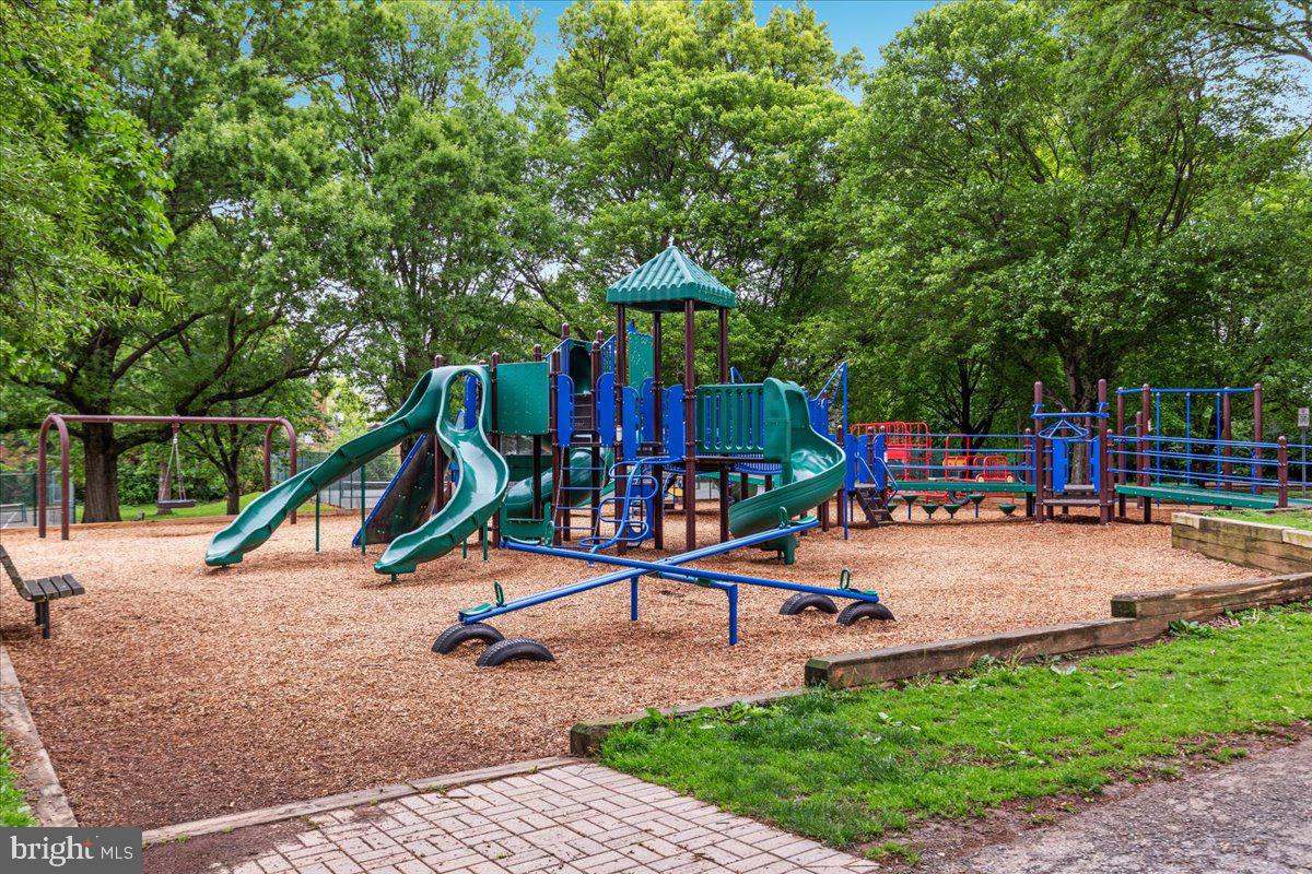 CHEVY CHASE TERRACE - Residential