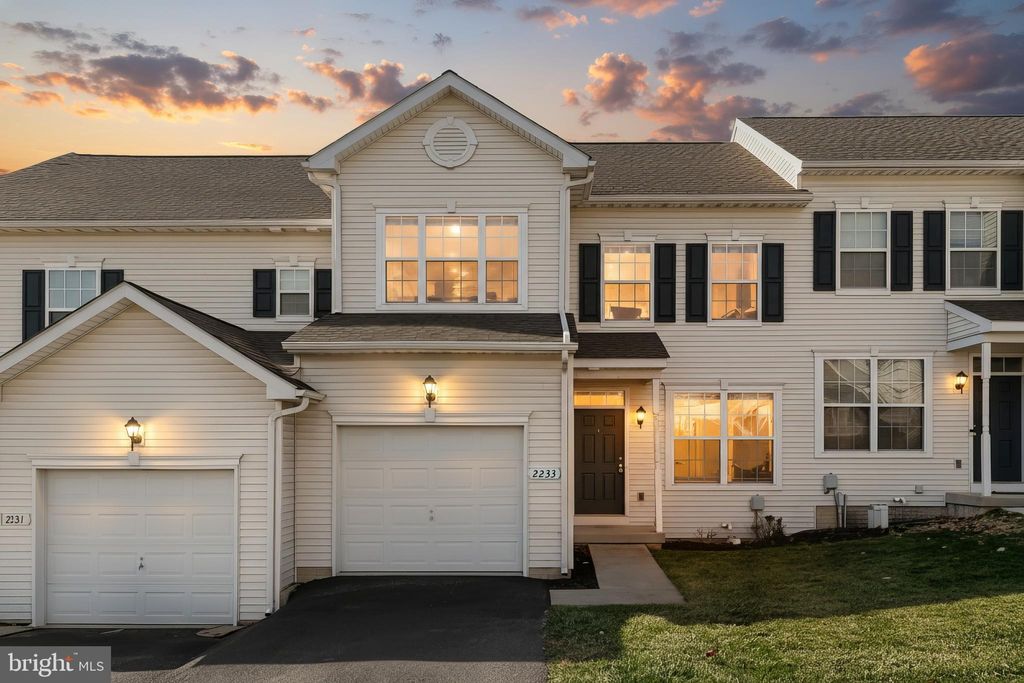 Photo of 2233 Live Oak Lane #2233, YORK, PA 17406 (MLS # PAYK2093972)