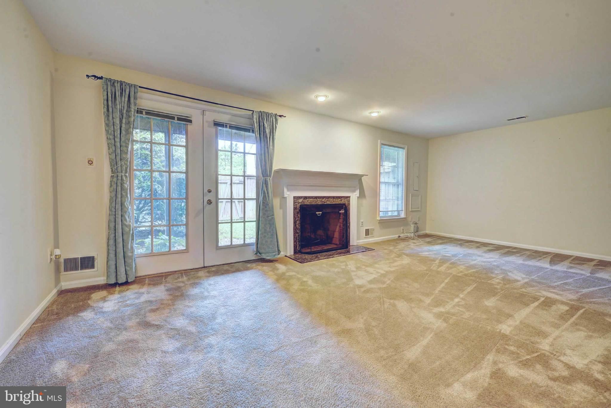 TIMBERLAWN - Residential