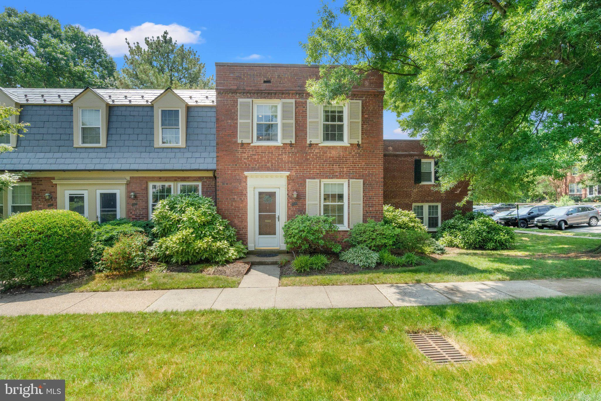 1021 S Barton Street Unit 124