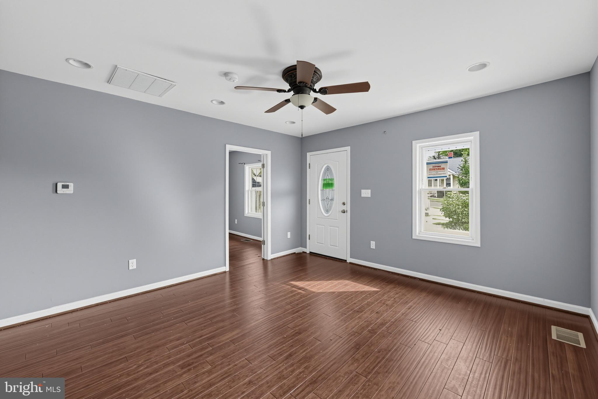 826 46TH STREET NE