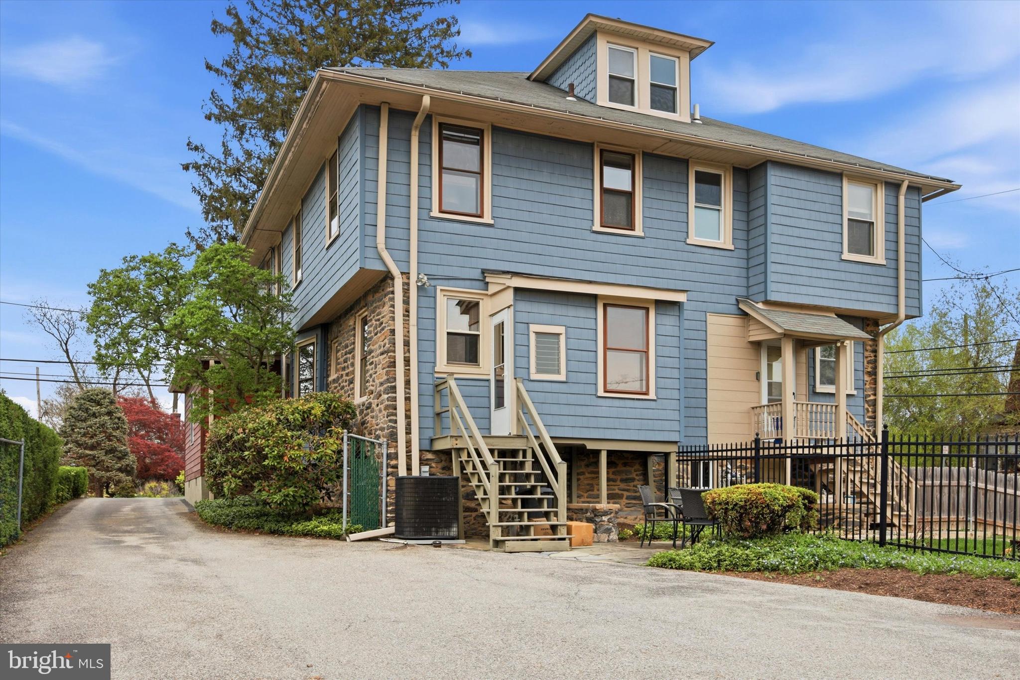 LLANERCH - Residential