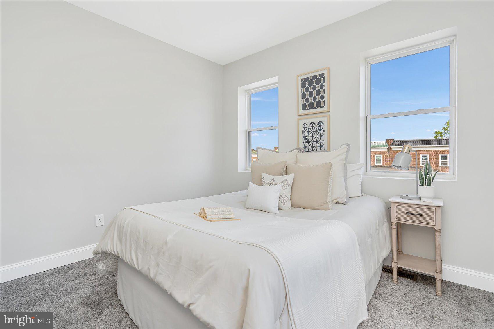 EVERGREEN LAWN - Residential