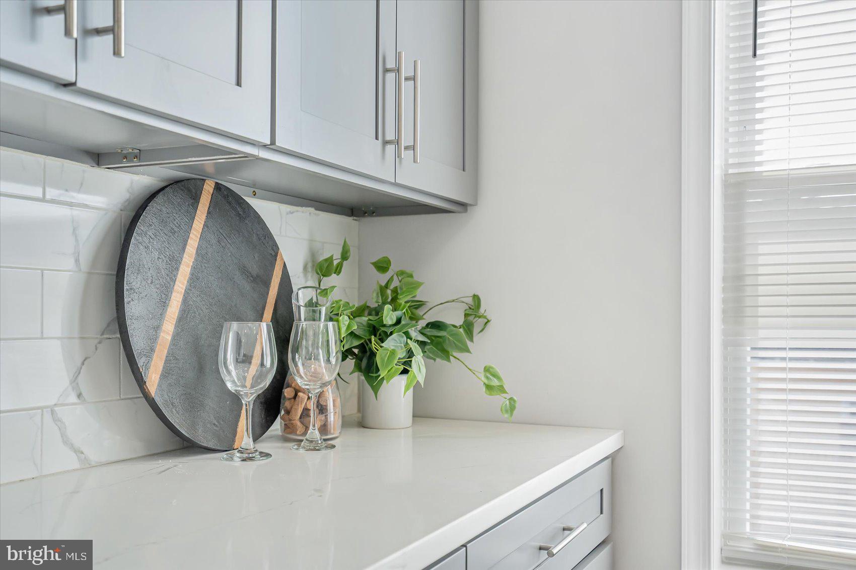 EVERGREEN LAWN - Residential